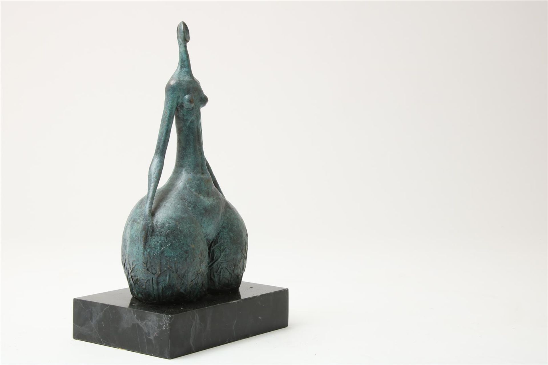 Bronze sculpture of lady, mounted on marble base, h. 40 cm. - Image 3 of 5
