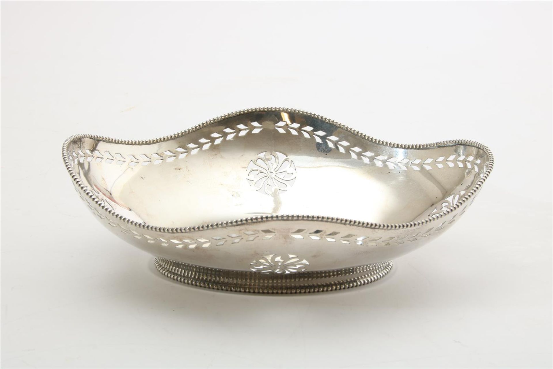 Silver bread basket Dutch