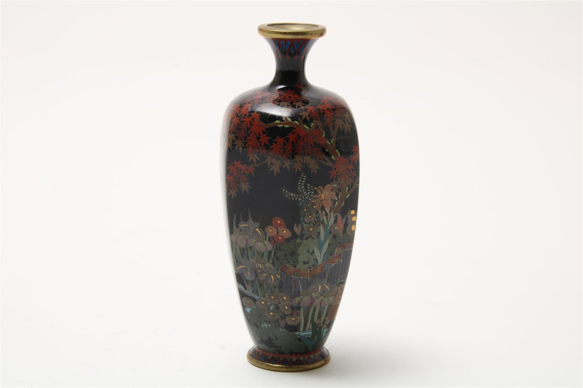 Pair of bronze vases inlaid with cloisonne - Bild 4 aus 4