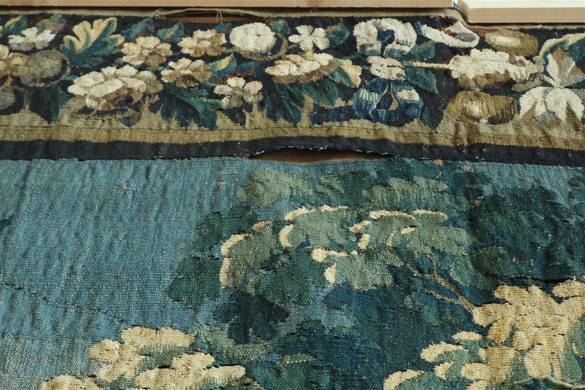 Aubusson tapestry, France 17th century  - Bild 14 aus 16