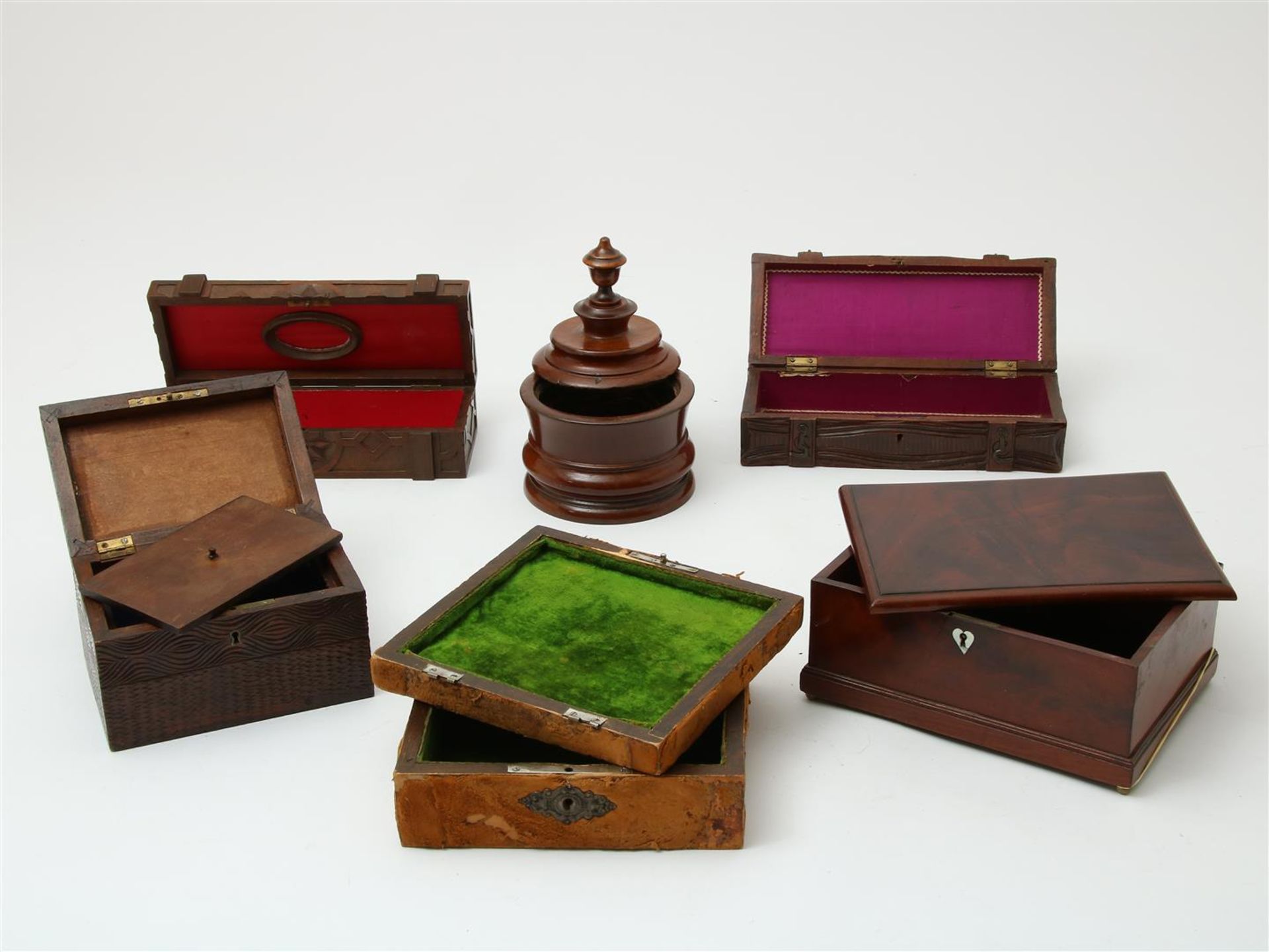 3 boxen, and 1 tabacco jar, 19th century  - Bild 2 aus 2