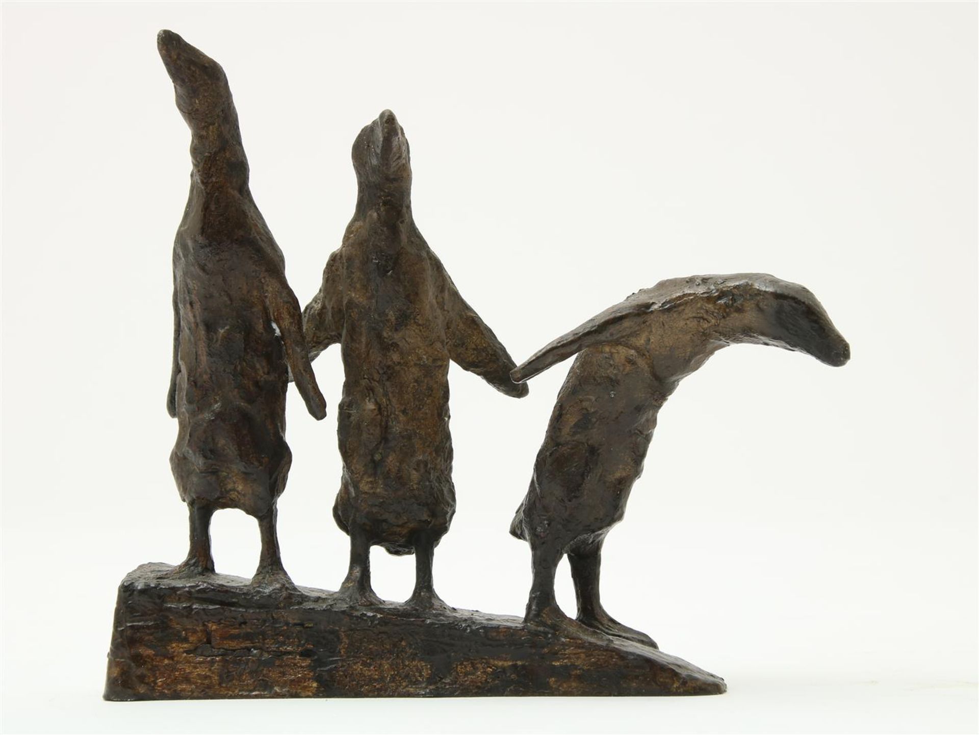 Sculptures of Penguins and Orang Utan - Bild 2 aus 3