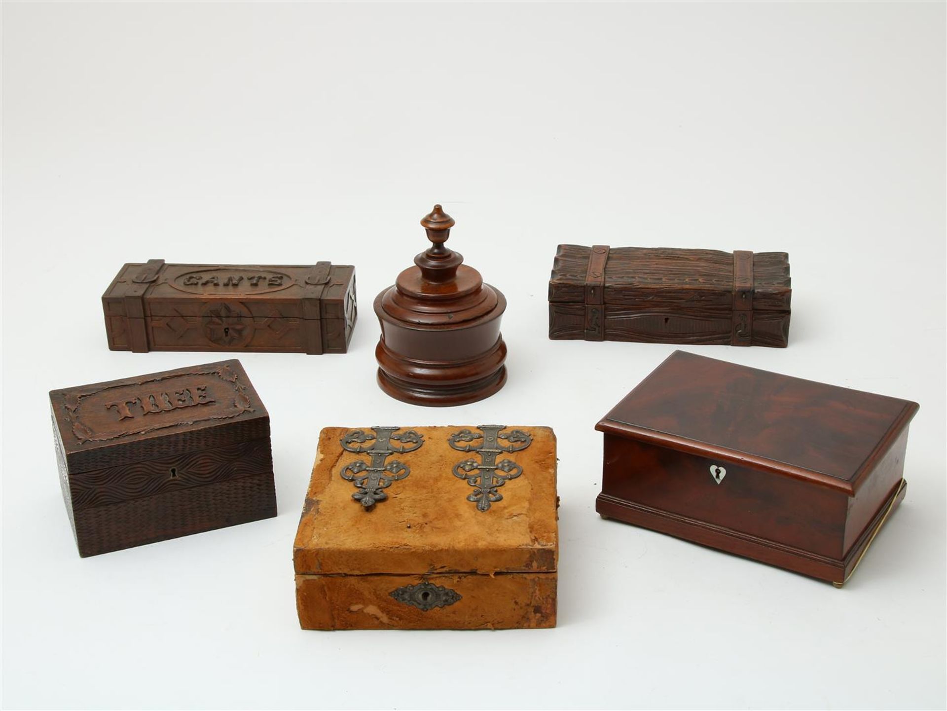 3 boxen, and 1 tabacco jar, 19th century 