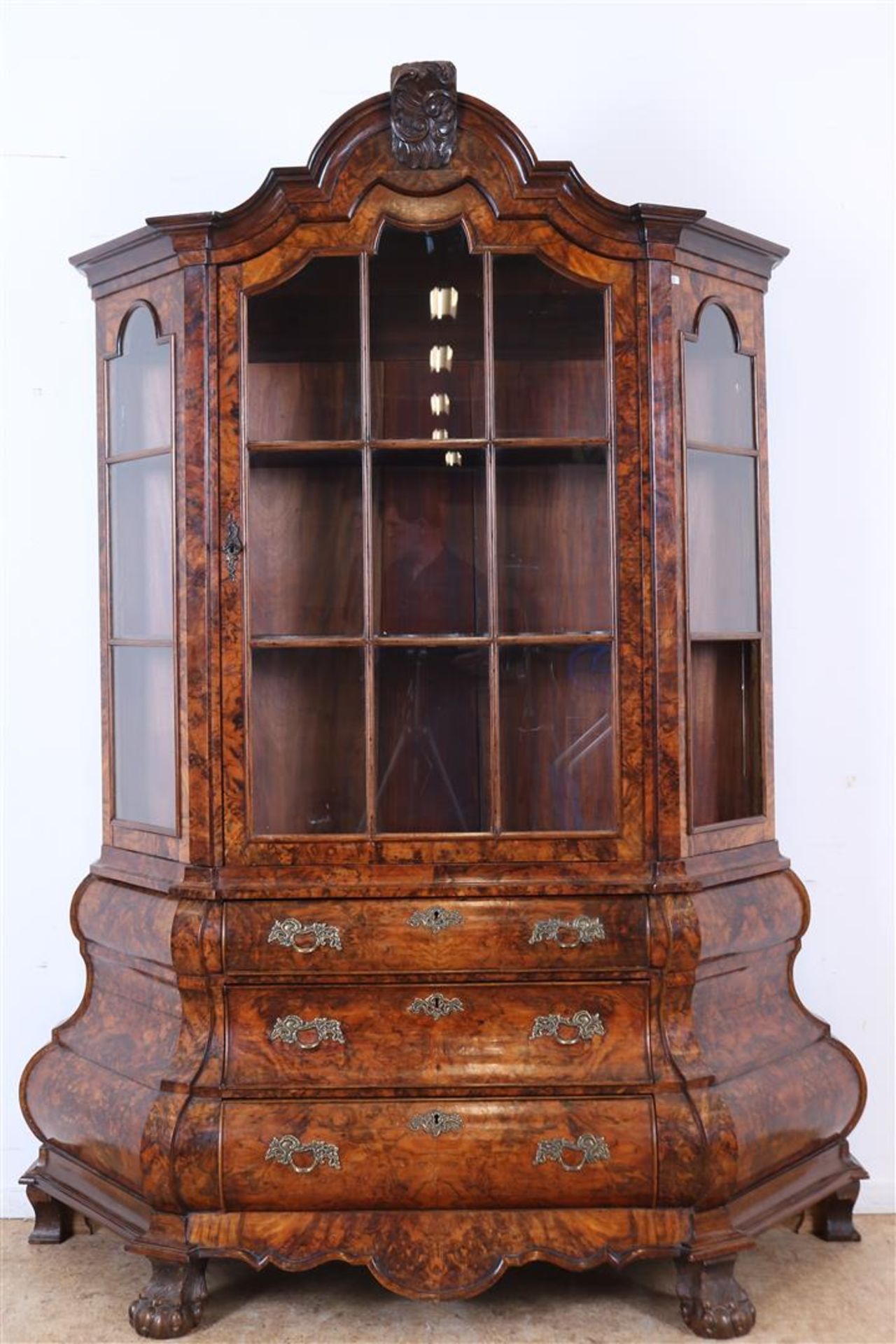 Burr walnut Louis XV-style China cabinet with corrugated crest single-pane glass door on 3 commanded