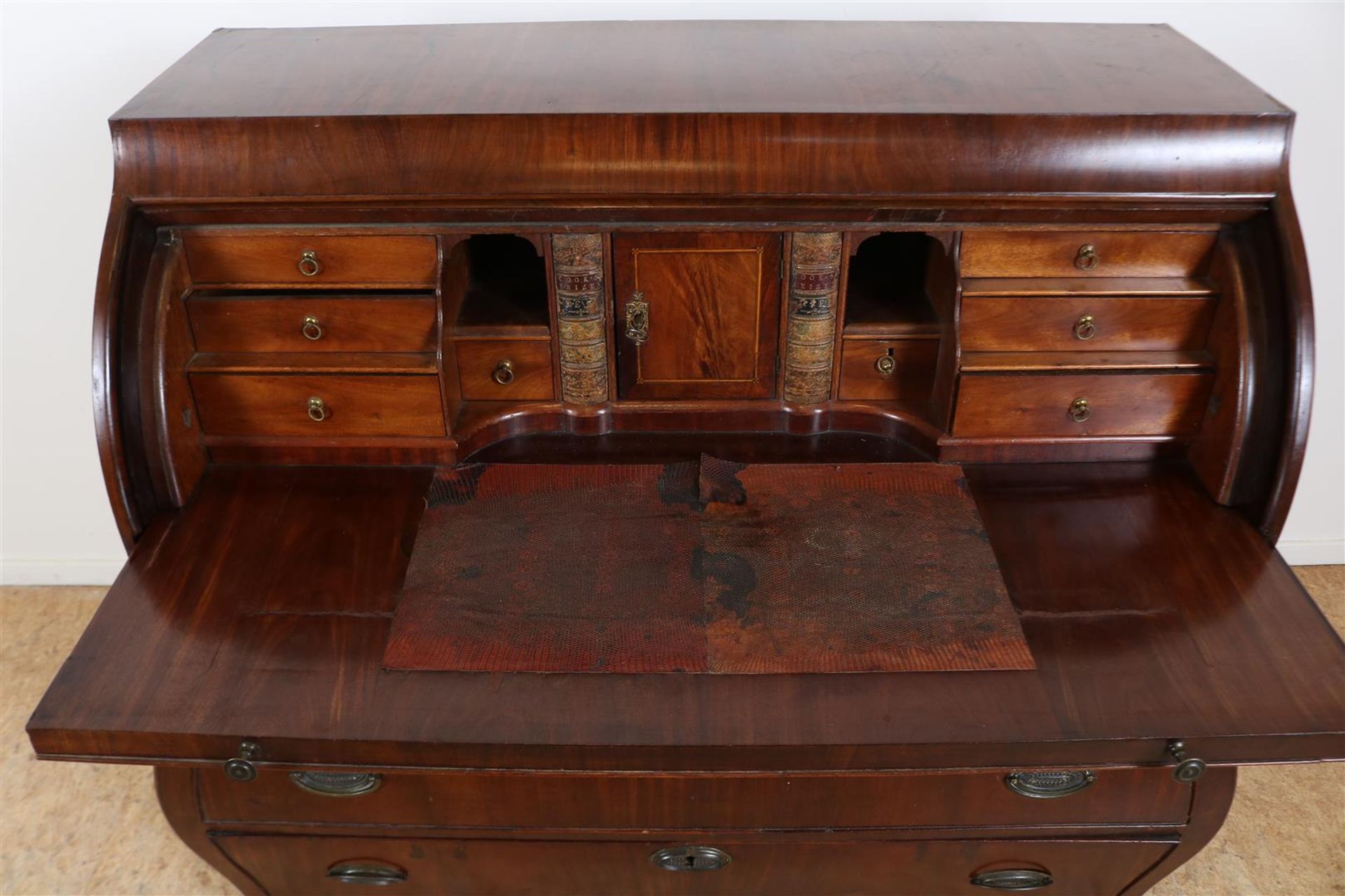 Mahogany Louis XVI roll-top desk with interior of 9 drawers, 2 hidden storage compartments behind - Image 3 of 5