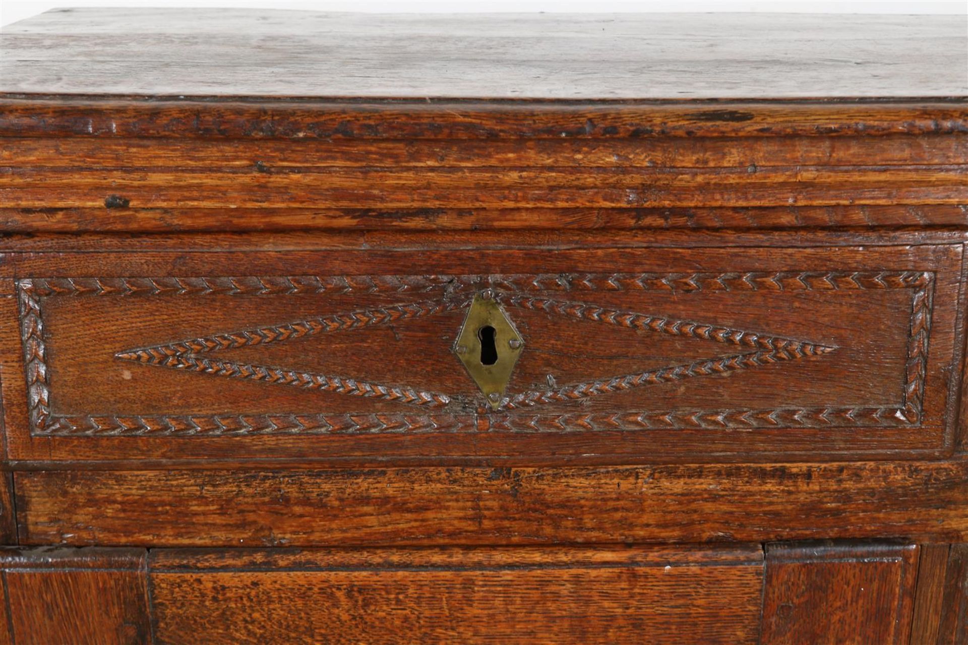 Oak sideboard with 2 inserted drawers and 2 panel doors on ball feet, 18th century, h. 112, w. - Image 3 of 6