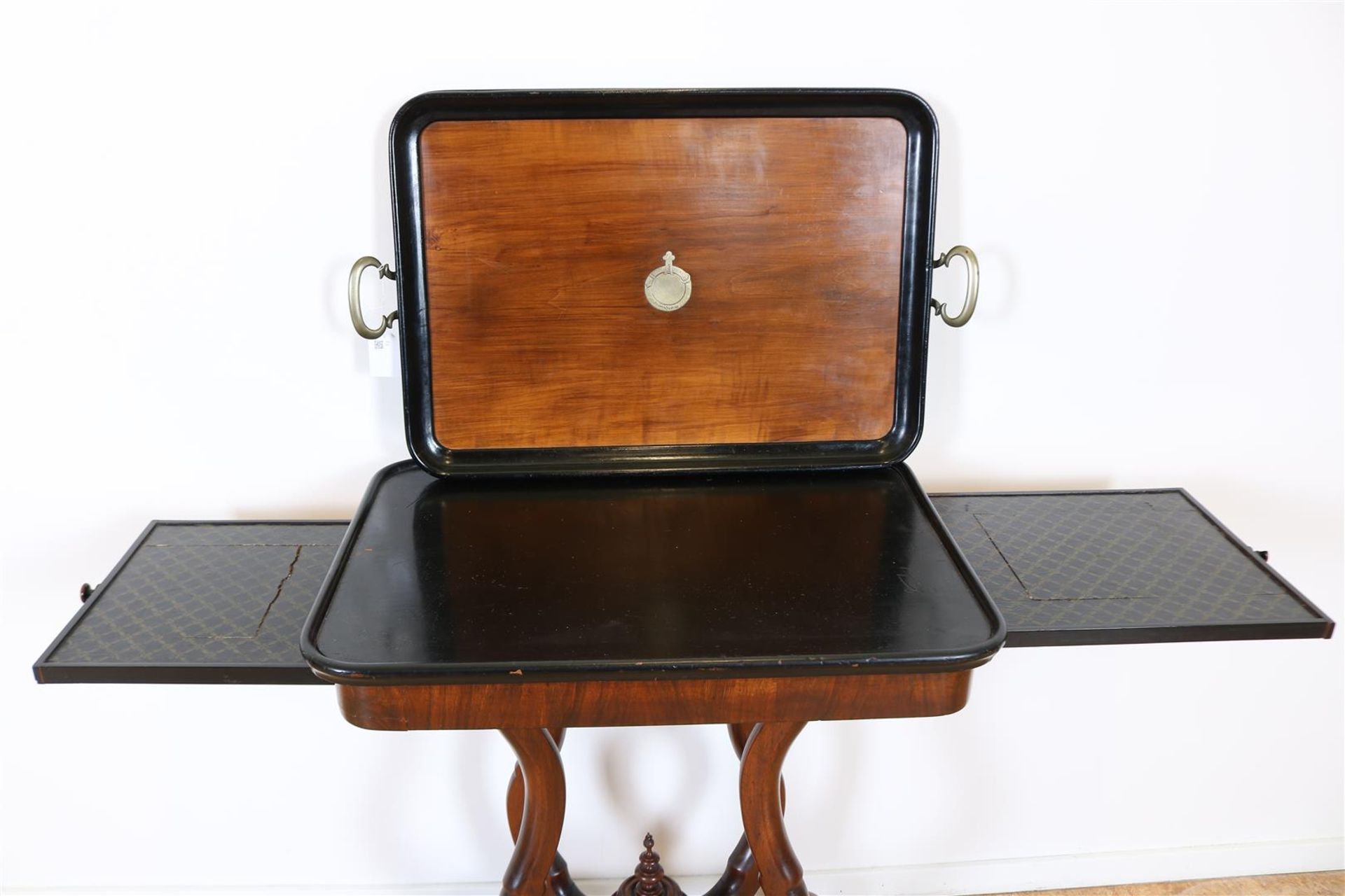 Mahogany Willem III butler table, loose tray with copper inlay on spider head base and 2 side trays, - Image 6 of 6