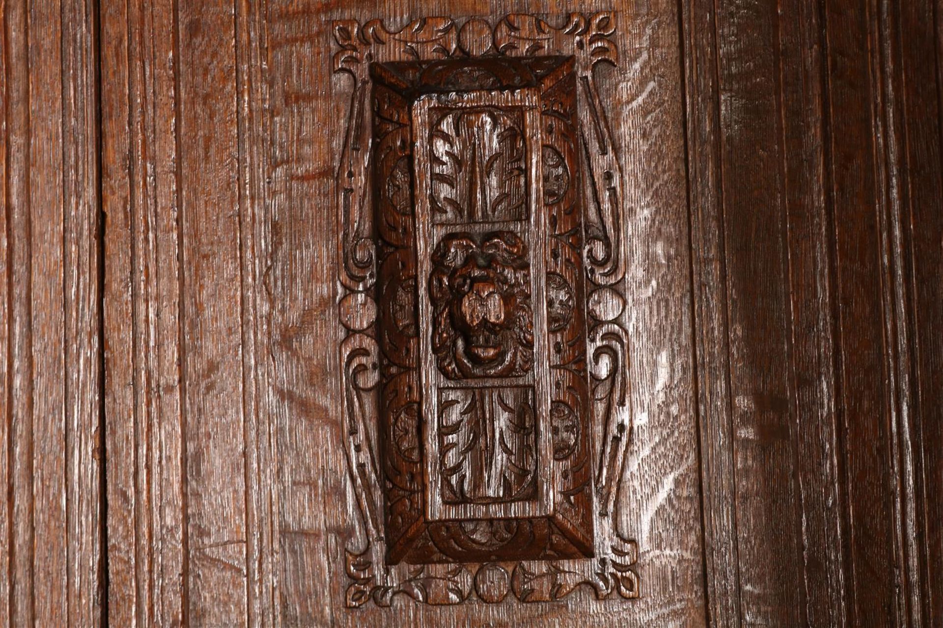 Oak Renaissance cabinet with richly carved crest, recessed elevation with 3 panel doors resting on 4 - Image 5 of 10