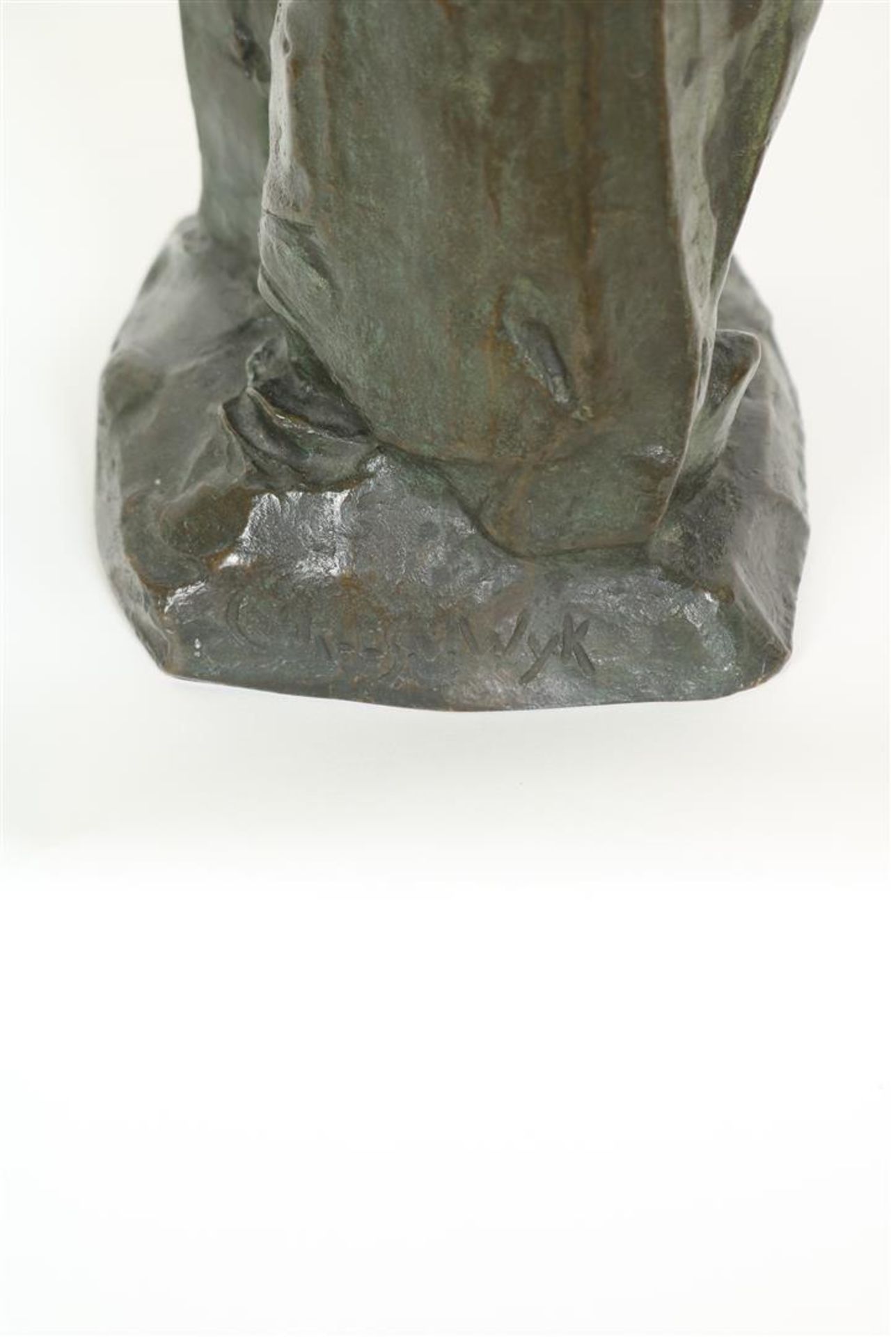 "Charles" Henri Marie van Wijk (1875-1917) Bronze figure of a Volendam fisher boy with his hands - Image 5 of 5