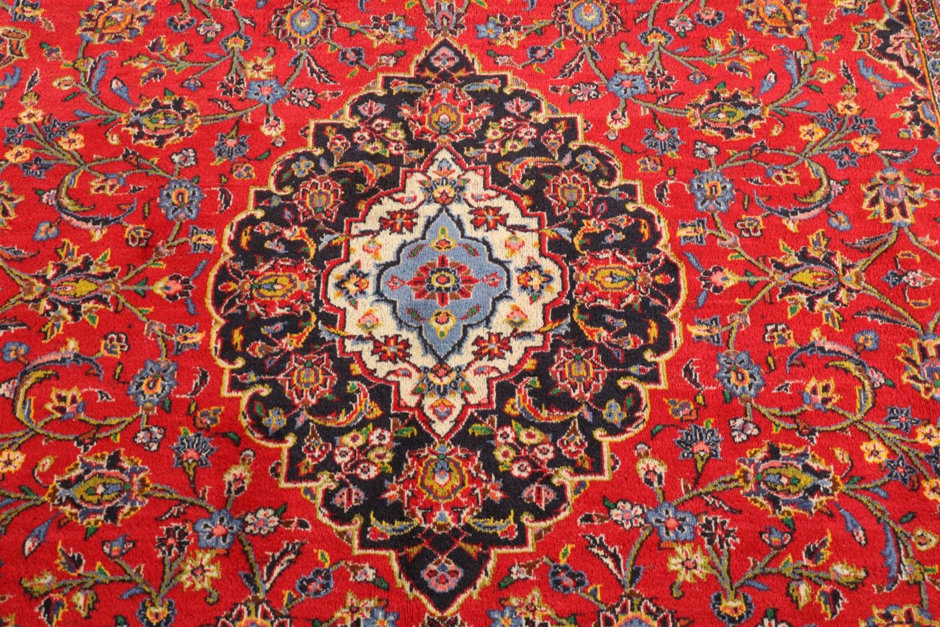 Carpet, Keshan 385 x 245 cm. - Image 2 of 3