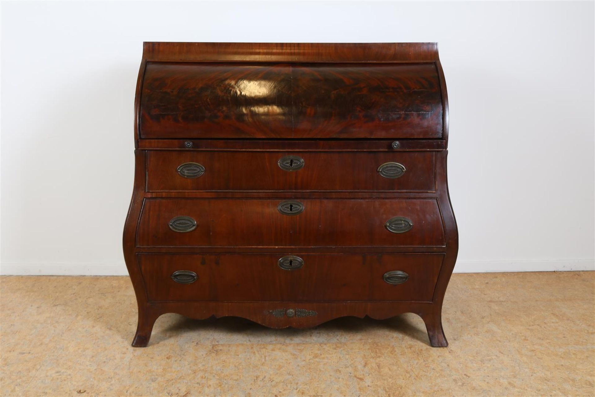 Mahogany Louis XVI roll-top desk with interior of 9 drawers, 2 hidden storage compartments behind