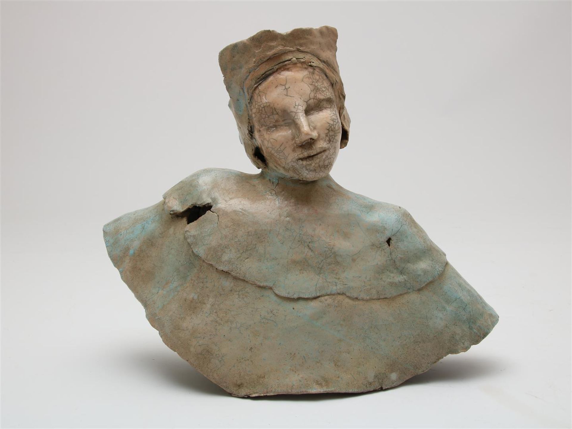 Glazed ceramic bust of a lady 