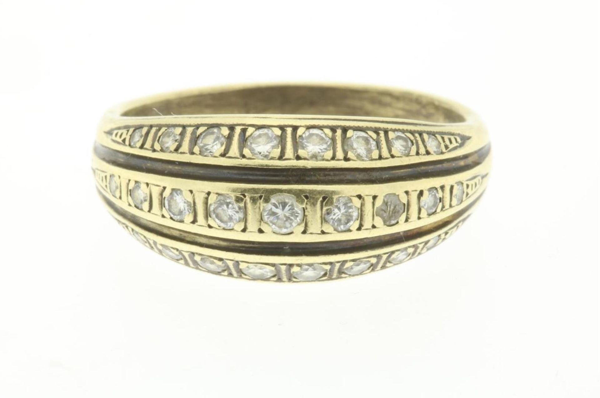 Yellow gold ring with diamonds