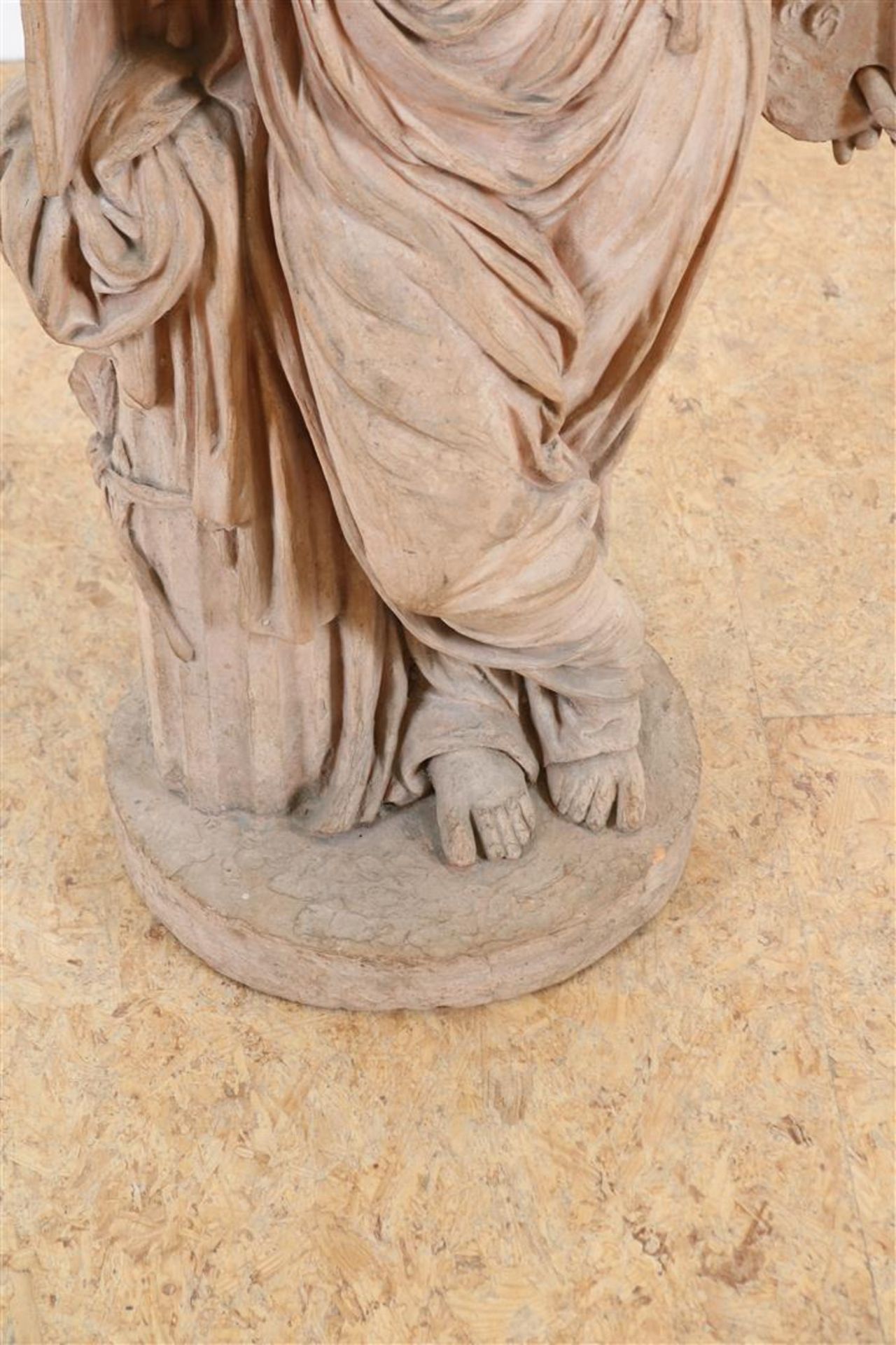 Terra cotta sculpture of a Greek lady  - Bild 5 aus 6