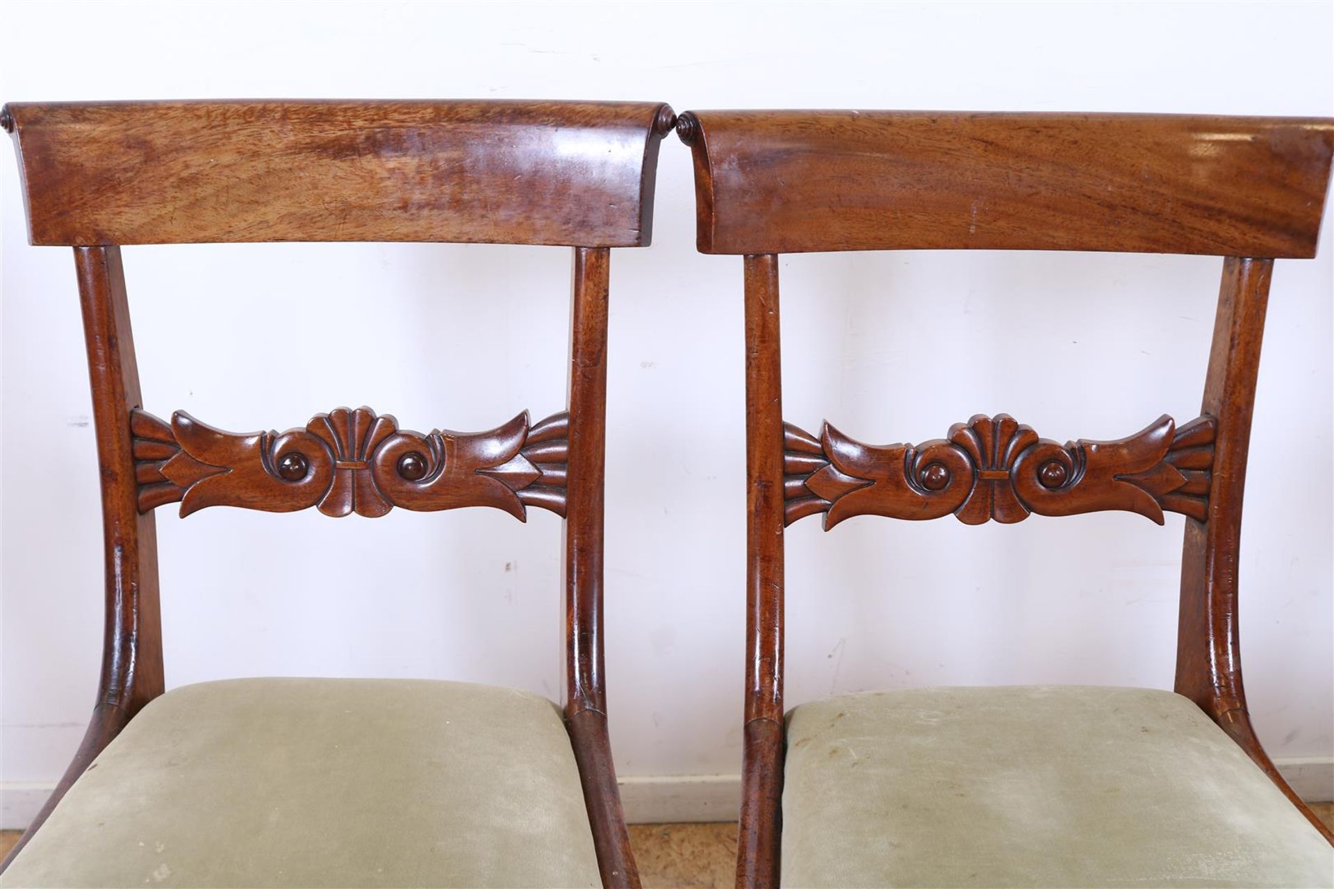 Series of 8 mahogany Regency/William IV chairs  - Bild 3 aus 6