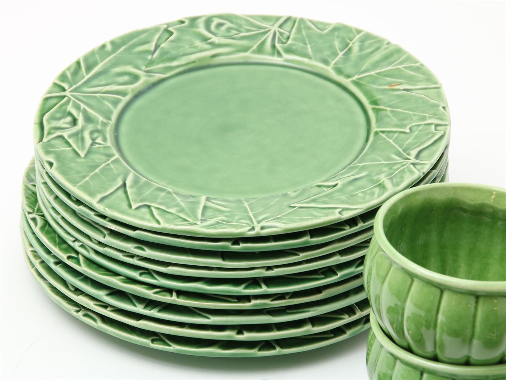 Very extensive (approximately 110-piece) green glazed earthenware cabbage service, including - Image 11 of 13