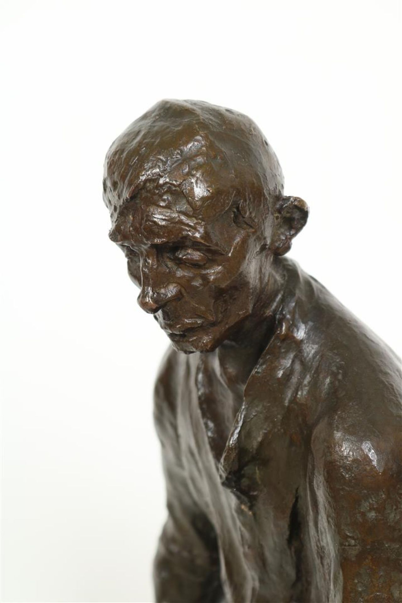 "Charles" Henri Marie van Wijk (1875-1917) Bronze figure of a farmer with sickle and grain, signed - Image 2 of 6