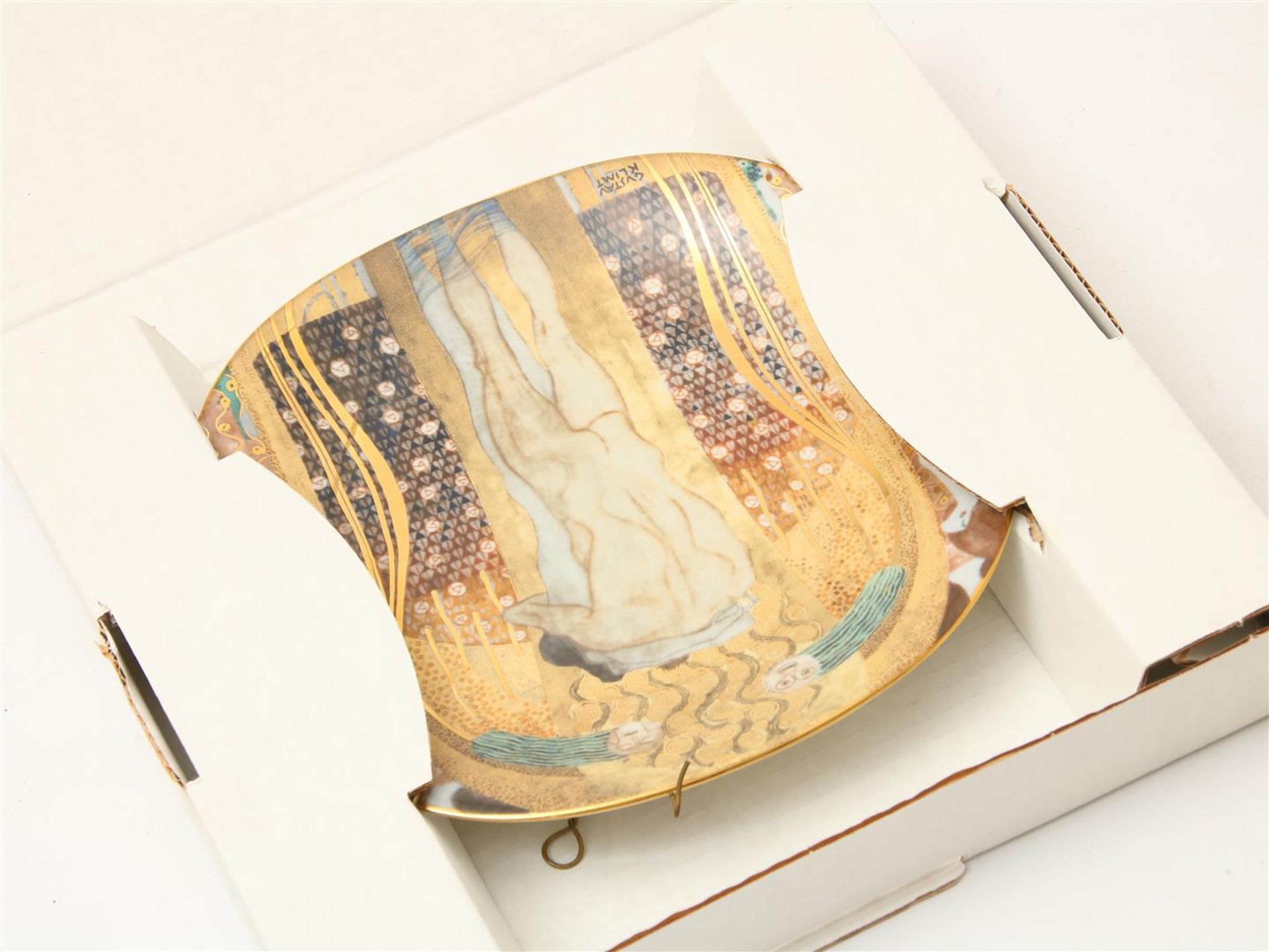 Series of 7 plates with images of the painter Gustav Klimt, Lilien porzellan, "Phantastic - Image 7 of 18