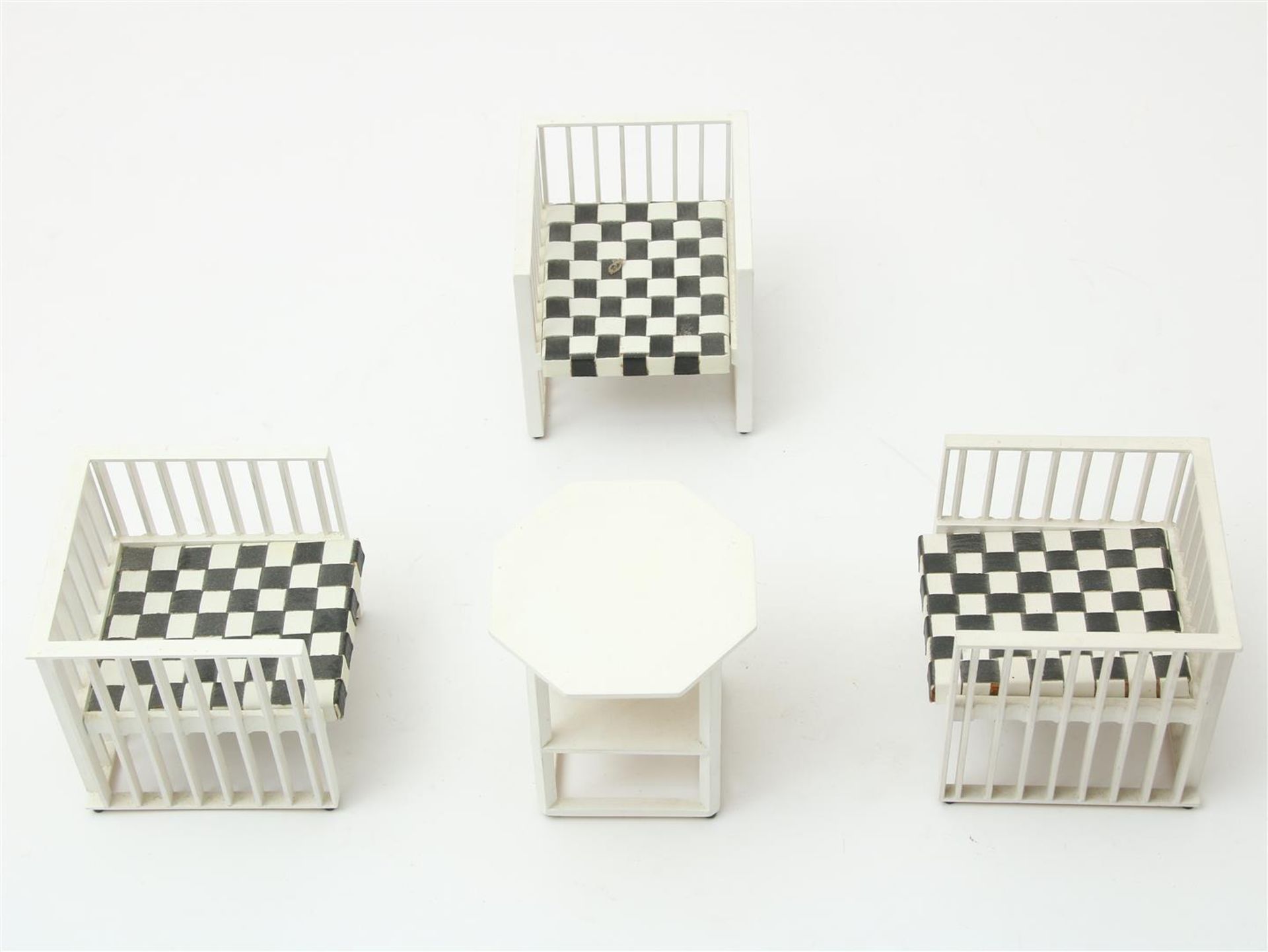 3 miniature Wiener Werkstatte-style armchairs - Bild 2 aus 3