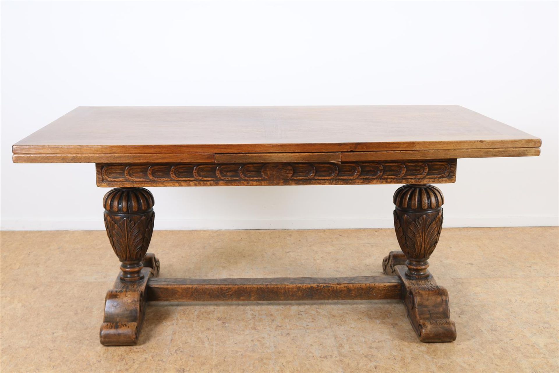 Oak Renaissance-style wings table