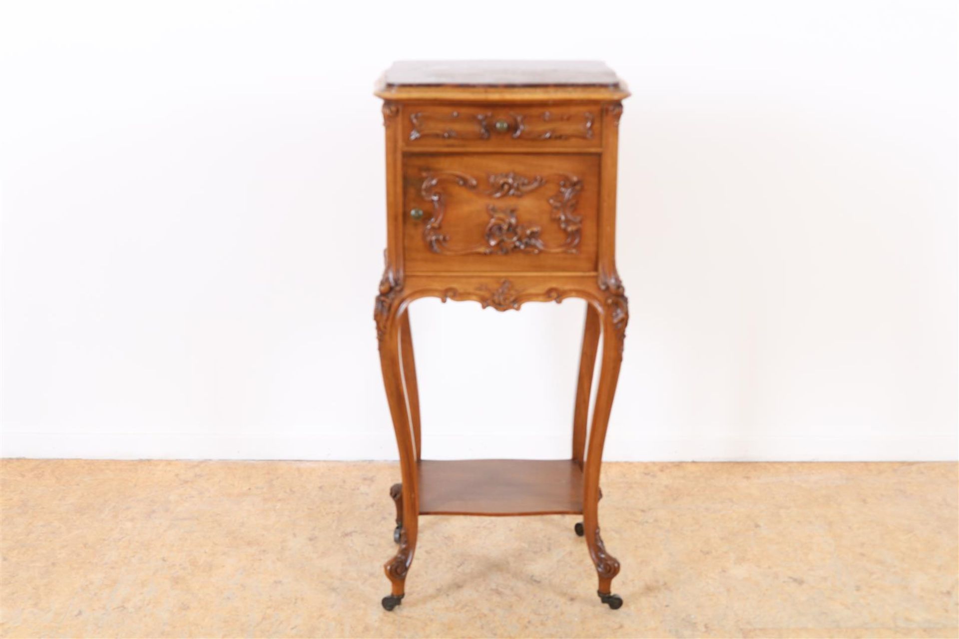 Baroque style bedside table 