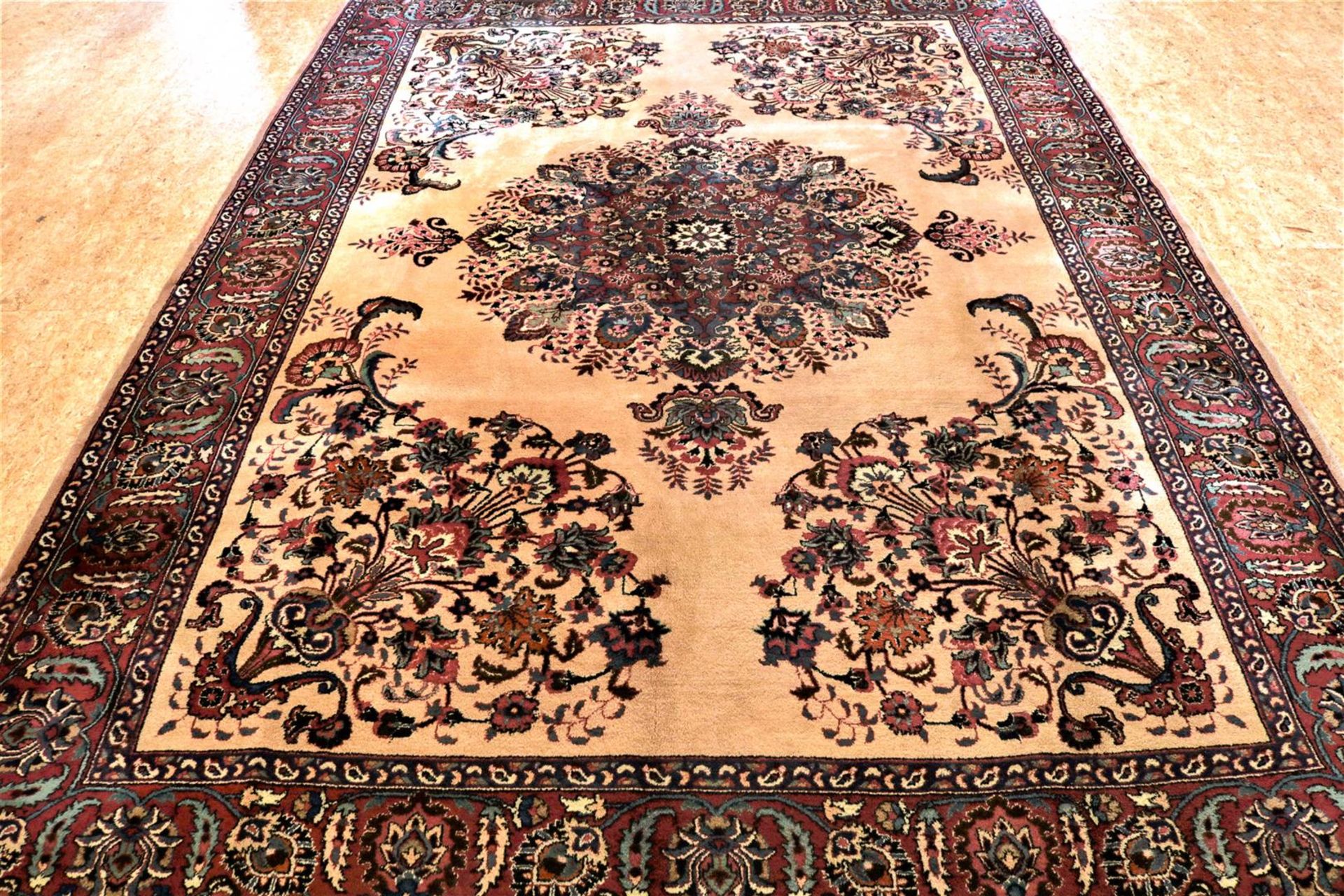 Carpet, Tabriz, 360 x 260 cm.