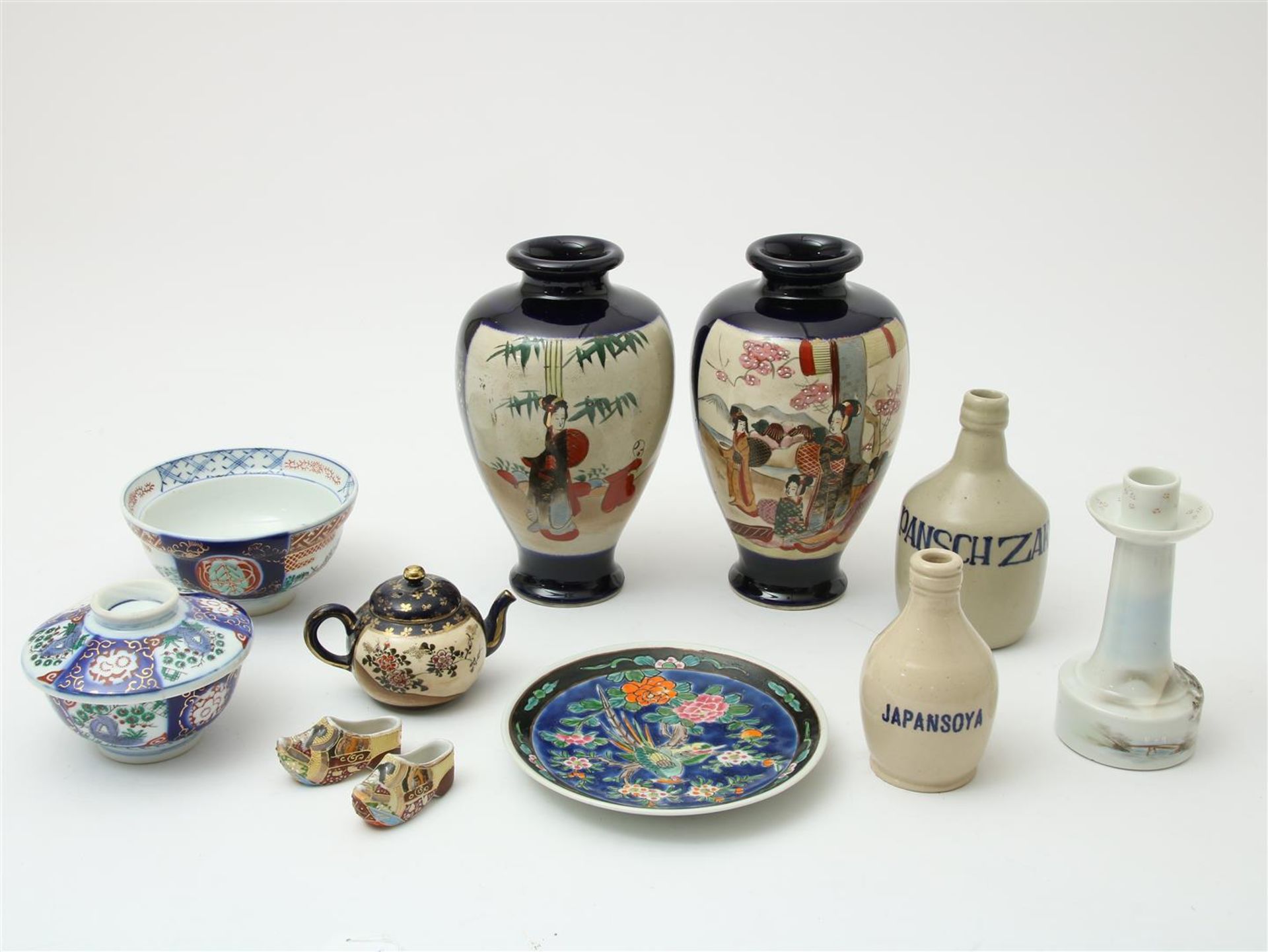 Set of Satsuma vases with decor of Geishas in panels, two imari bowls, one under lid, teapot,