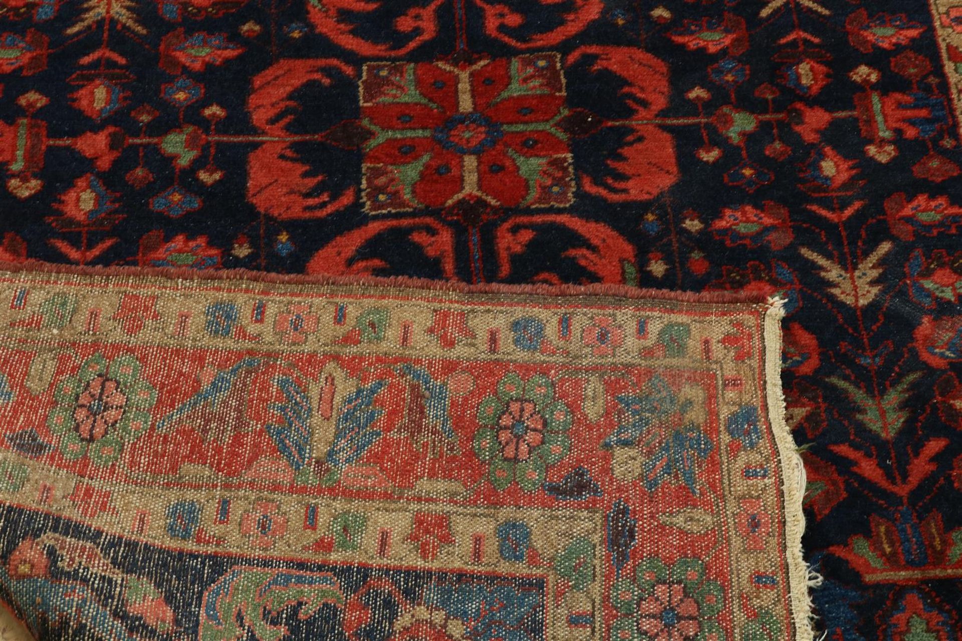 Carpet, Hamadan 193 x 132 cm. - Image 2 of 3