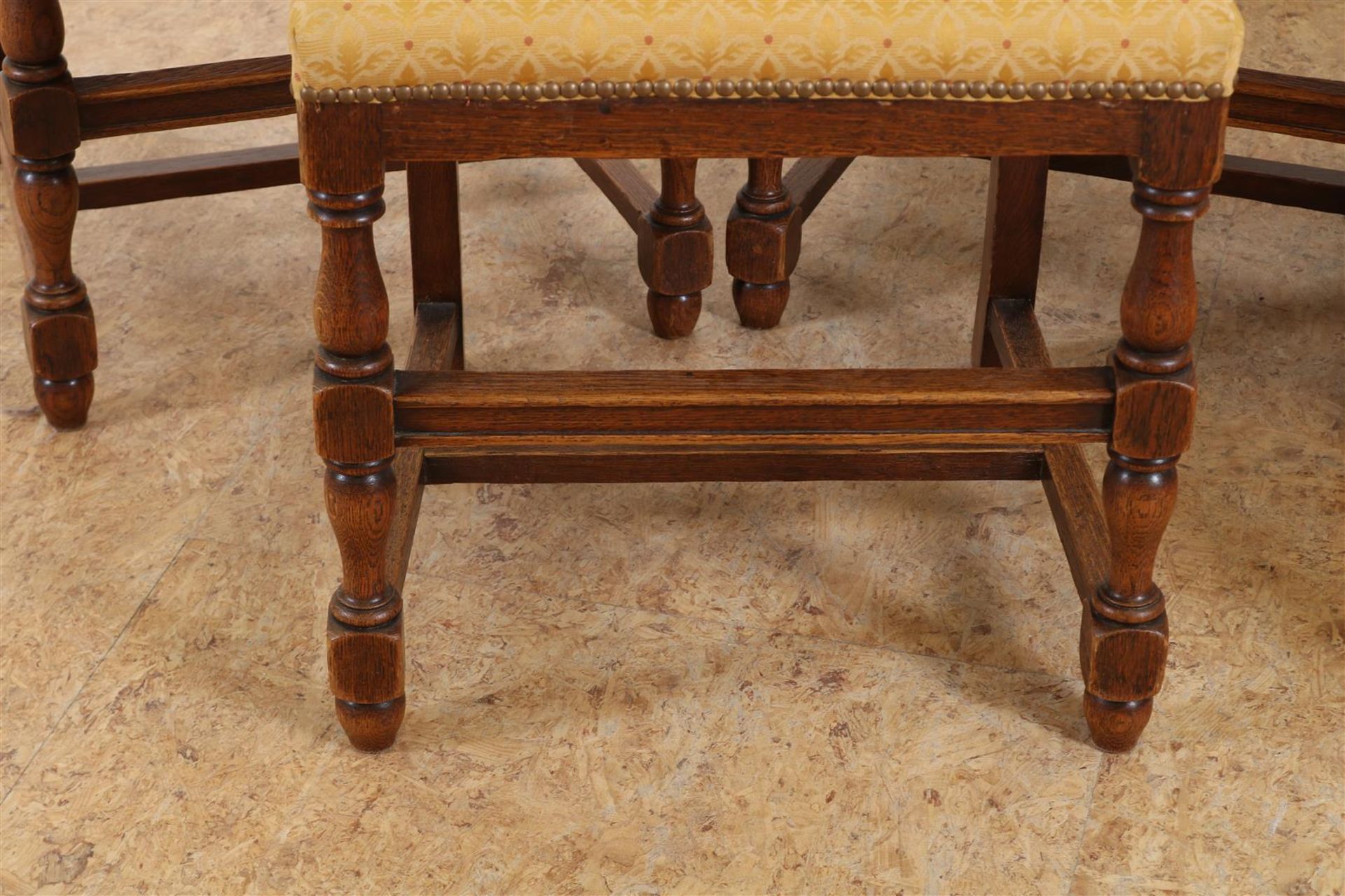 Series of 6 oak Renaissance-style chairs on vase legs connected by rules, early 20th century. - Image 2 of 6