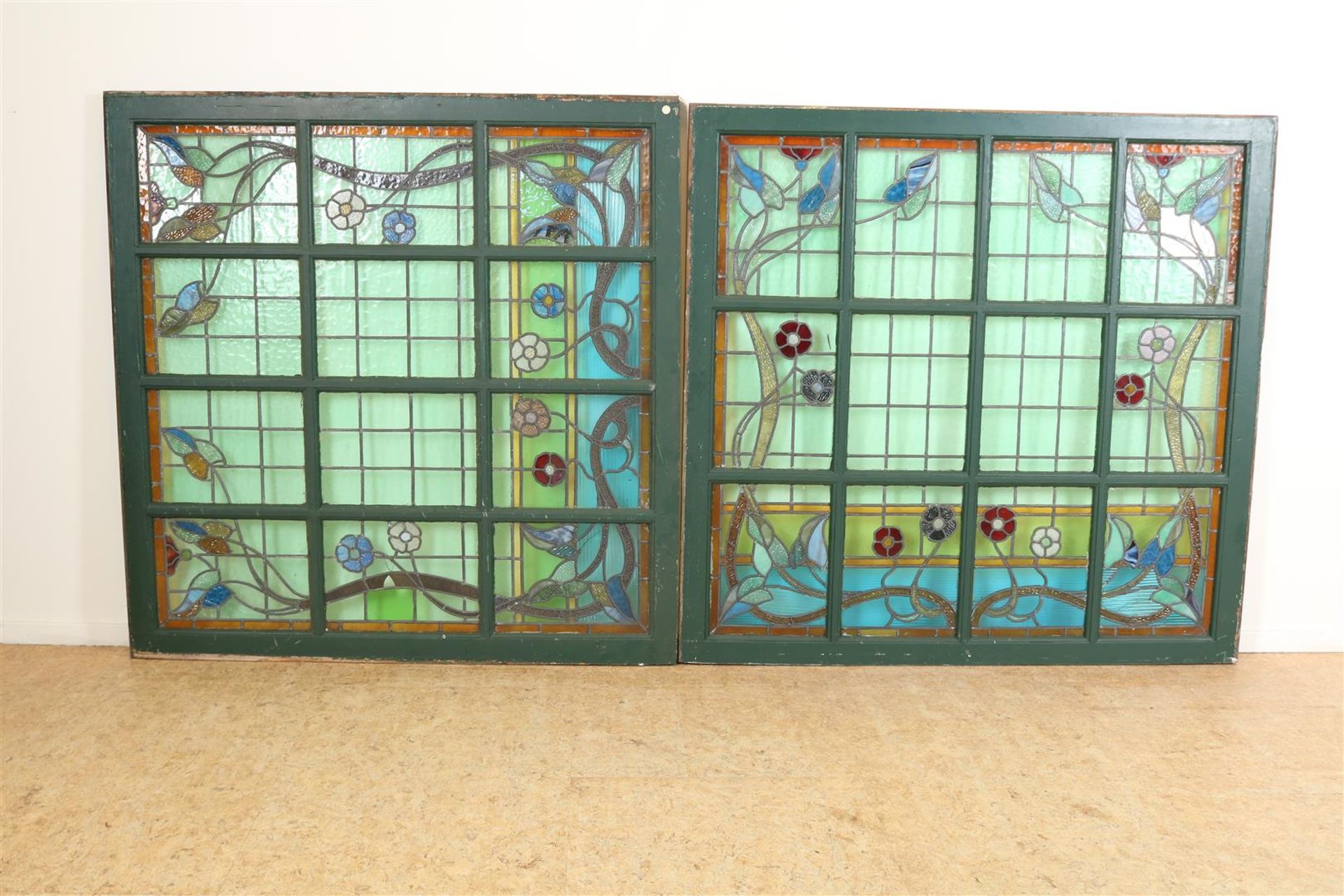 Lot of 7 various stained glass windows - Image 3 of 5