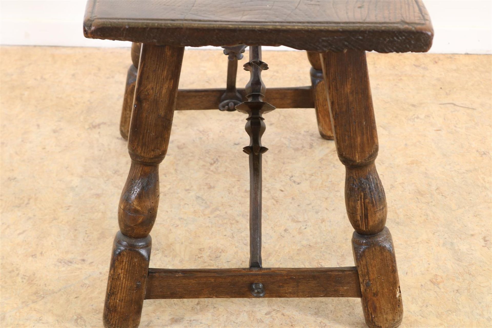 Chestnut wood table with wrought iron connections, Spain late 17th century, h. 48, w. 80, d. 40 - Image 3 of 3