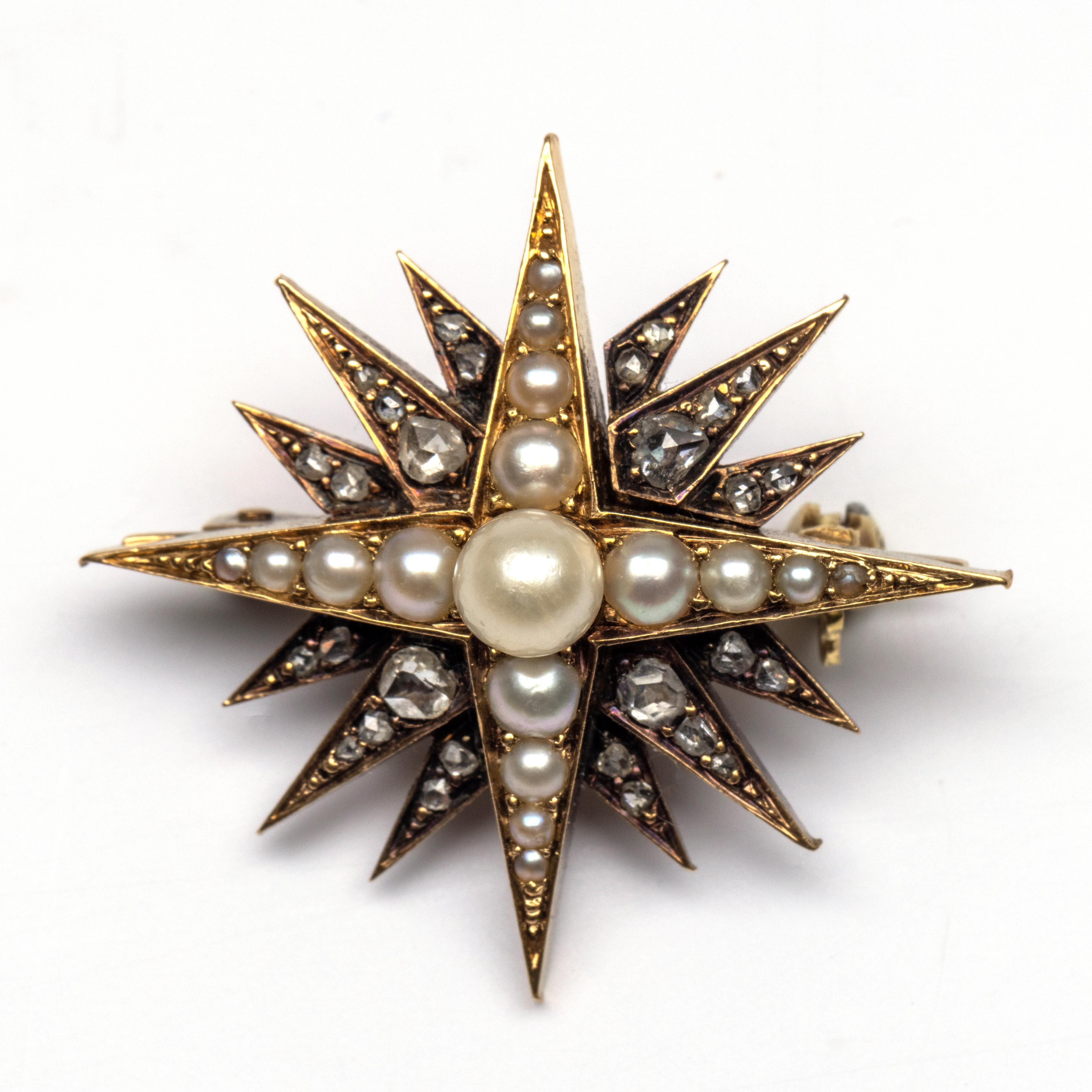 Gouden broche in de vorm van een ster, 19e eeuw.