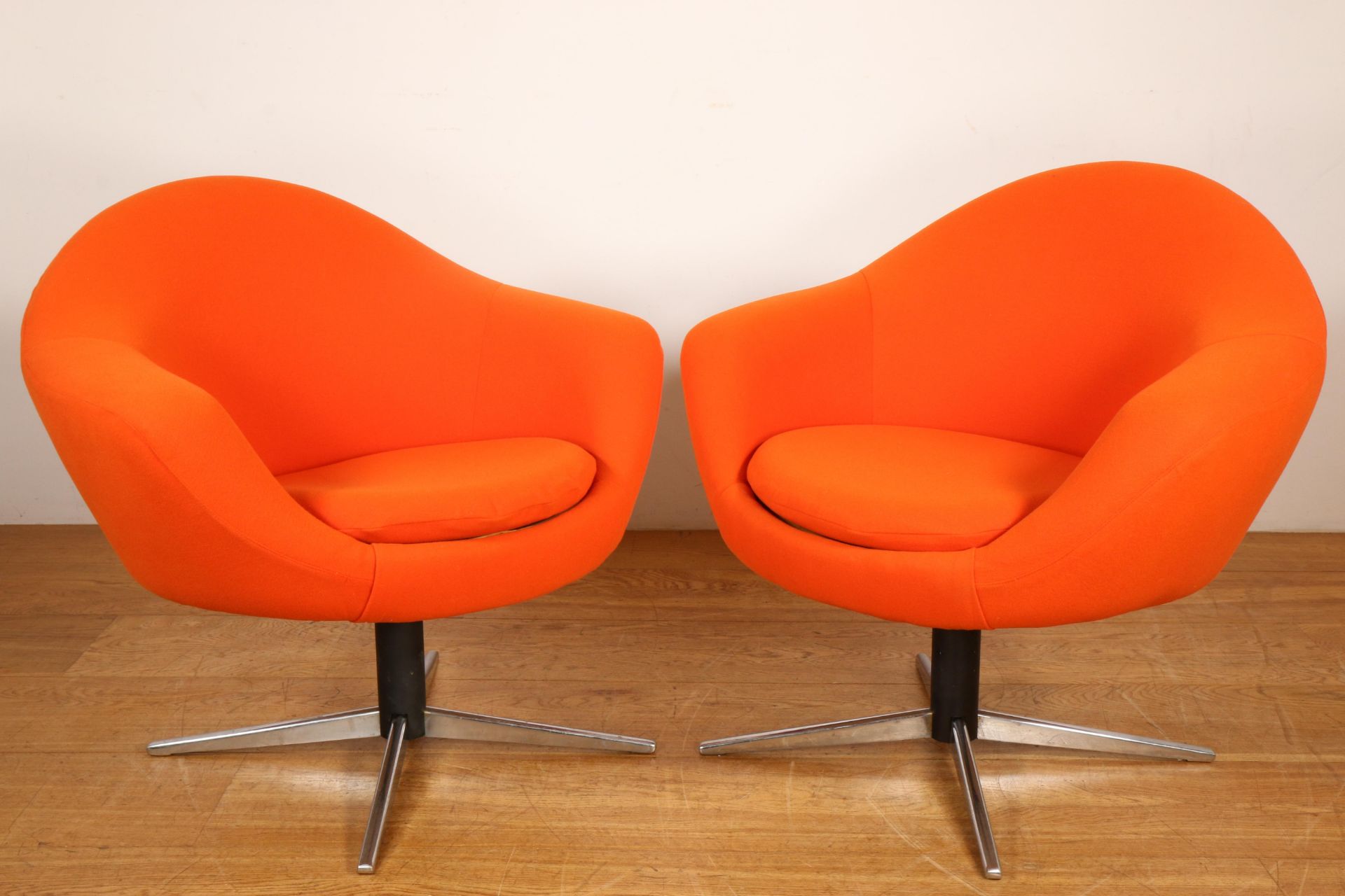 Paar draaibare Space Age lounge chairs, Hongarije, ontwerp 60-er jaren,