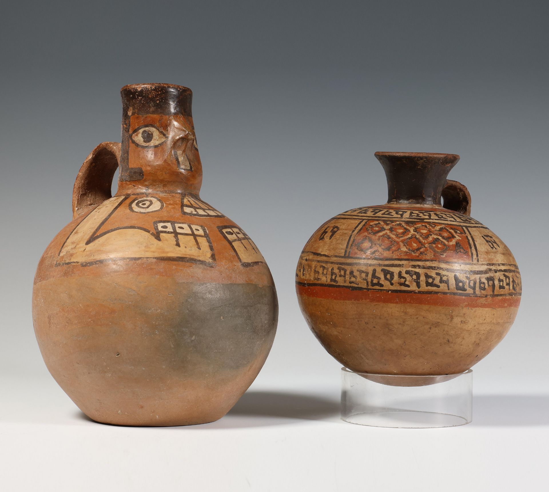 Peru, Huari, 650 - 800 AD, figure vase. - Image 2 of 6