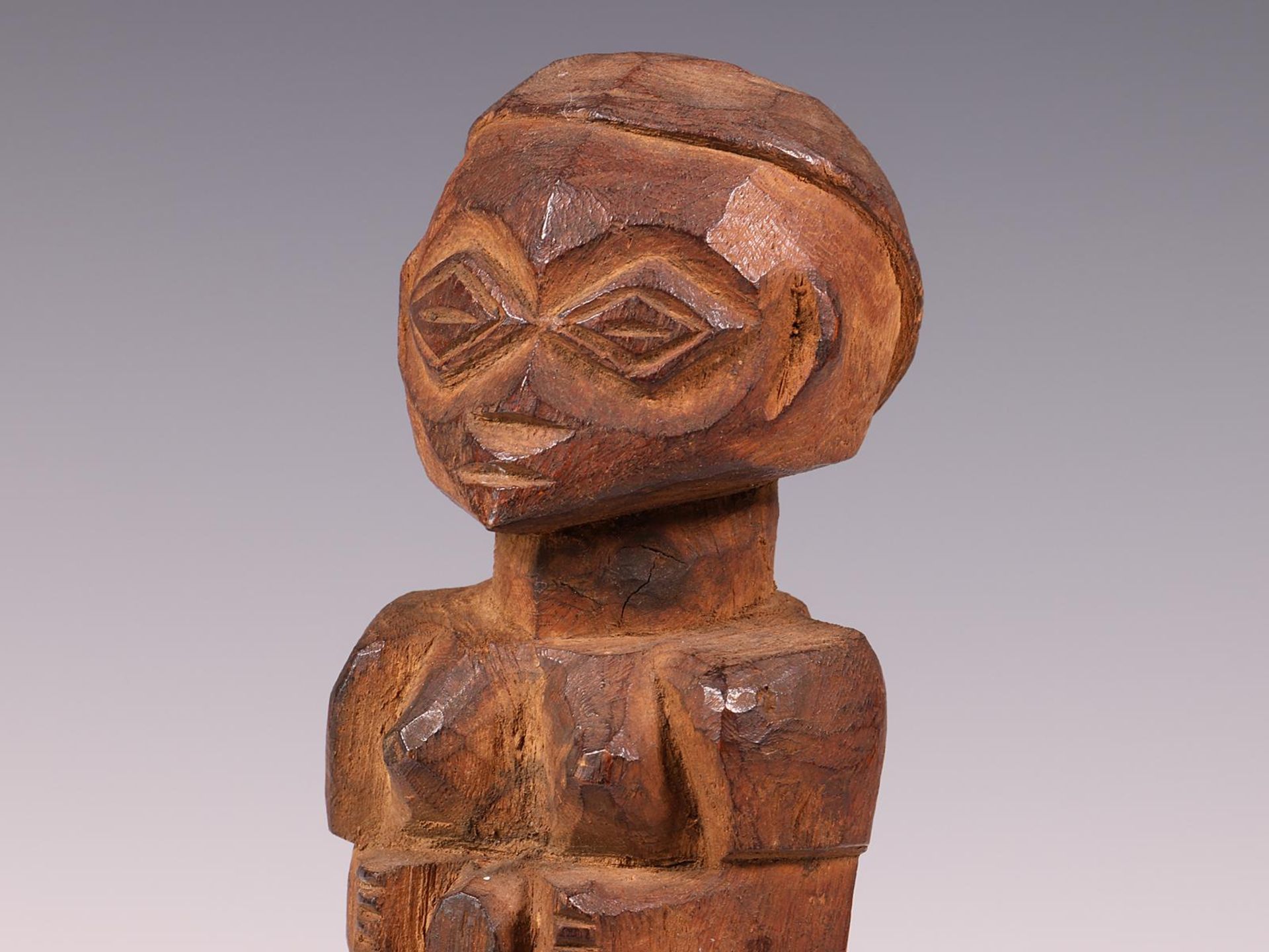 D.R. Congo, a standing male figure - Image 3 of 6