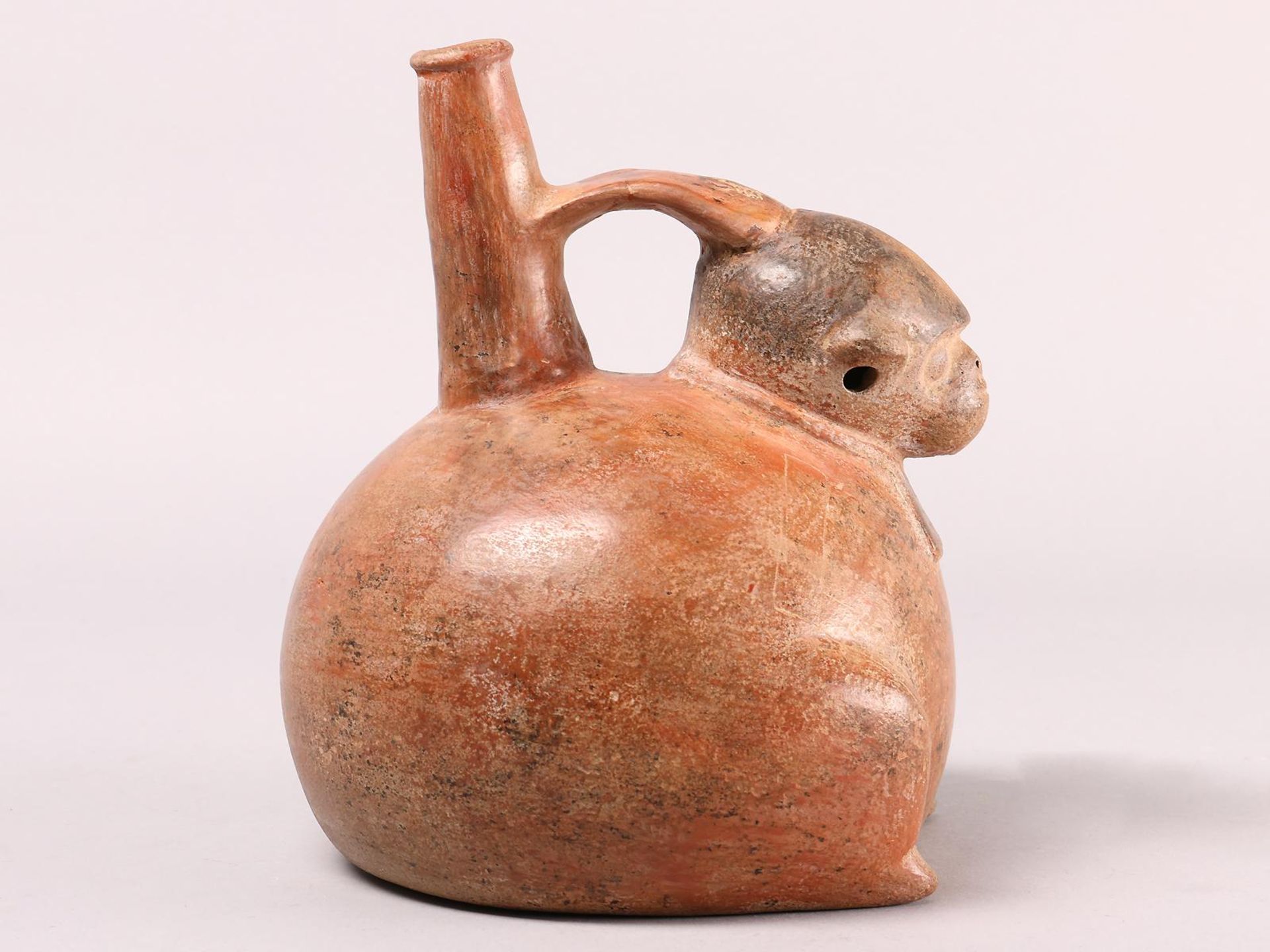 Equador, Chorrera, a stirrup vessel, 800 - 500 BC. - Image 4 of 7