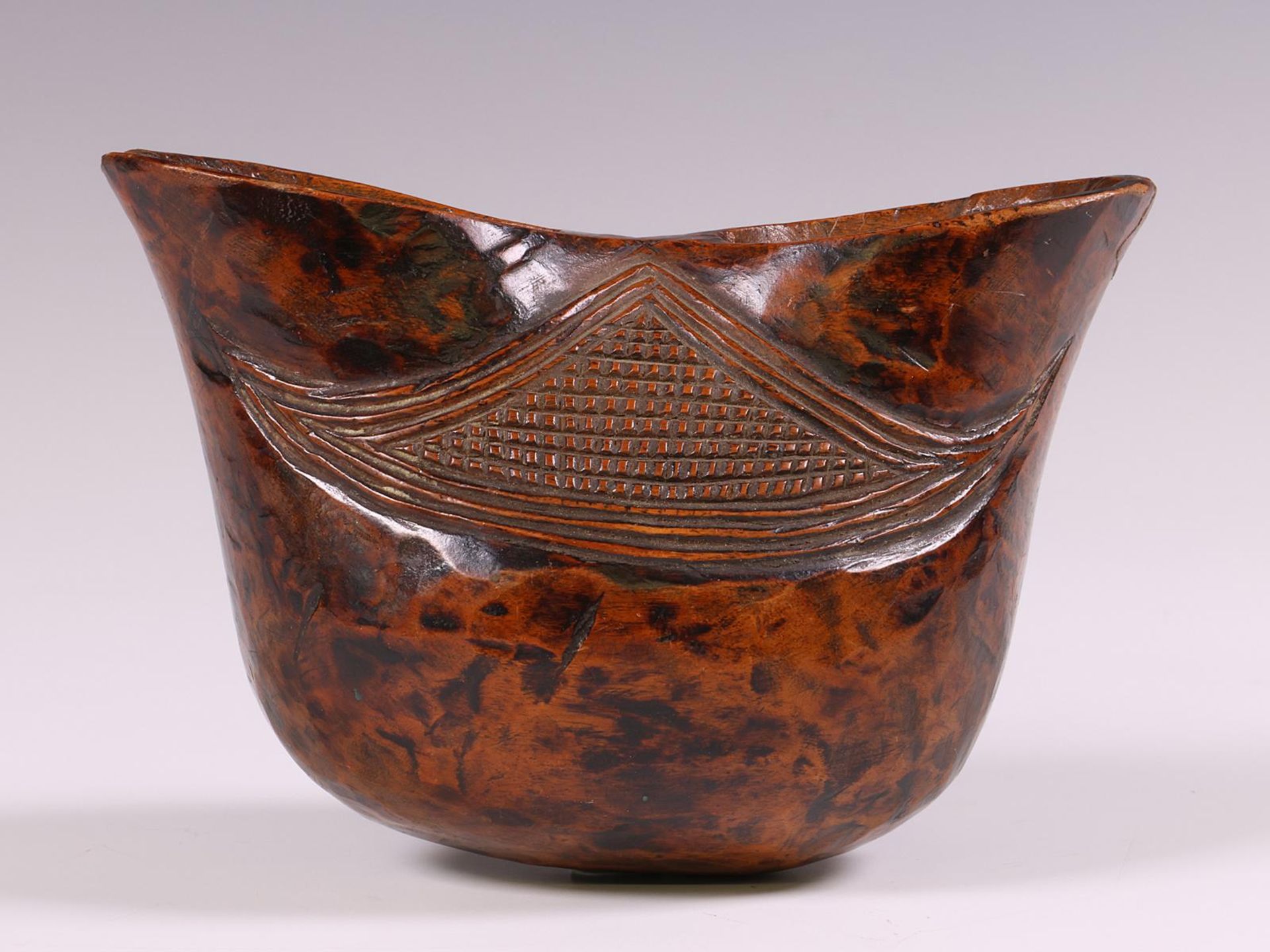 D.R.Congo, Suku, a wooden cup - Image 2 of 5