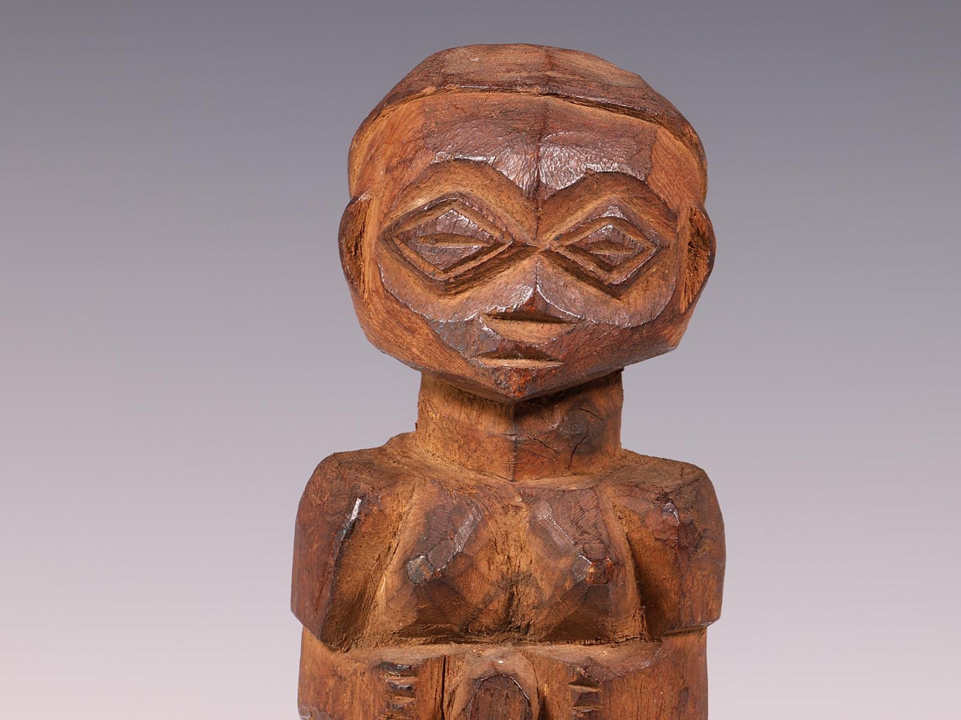 D.R. Congo, a standing male figure - Image 2 of 6