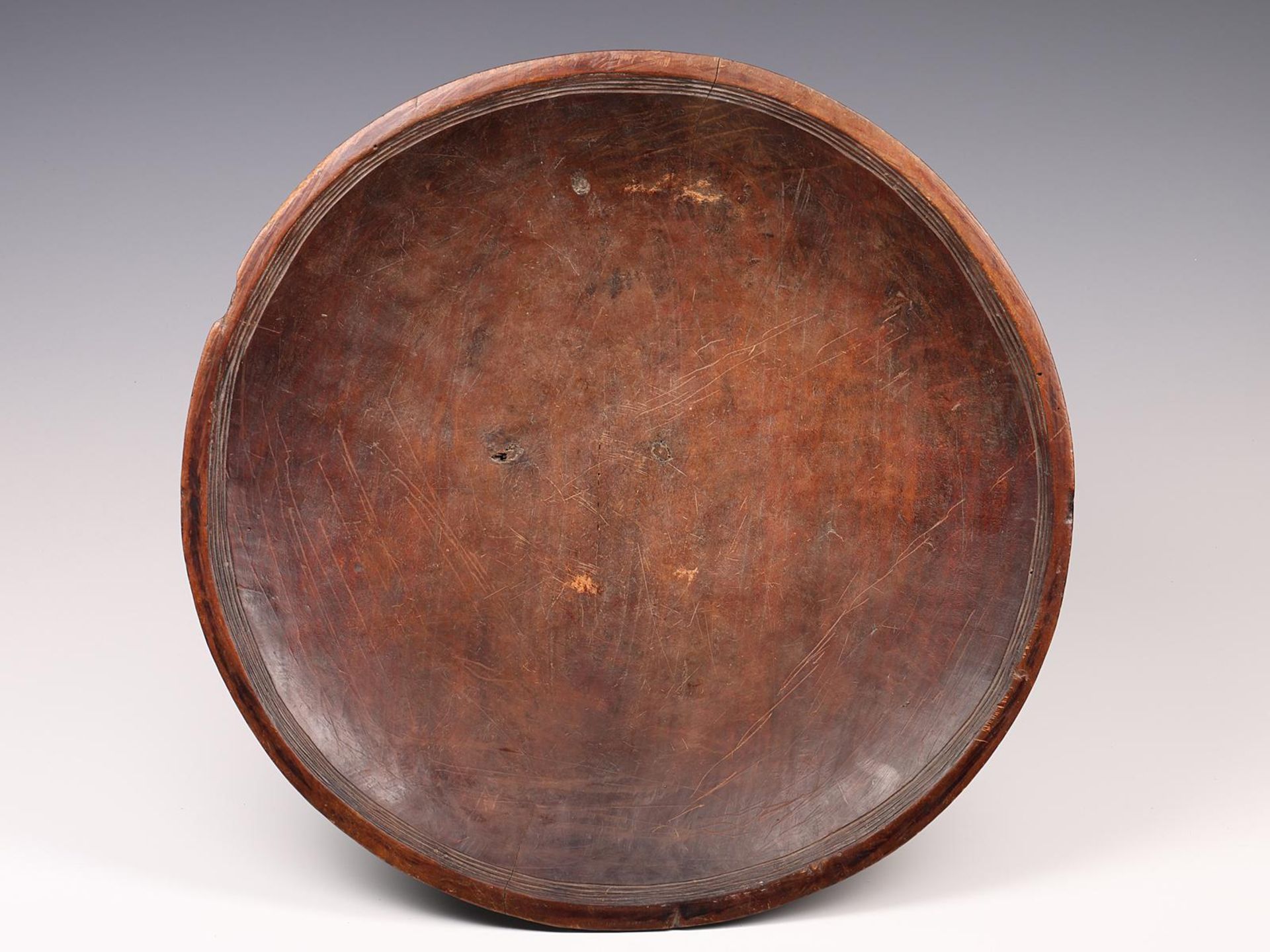 Ethiopia, a fine wooden food platter on a conical stand - Image 2 of 4