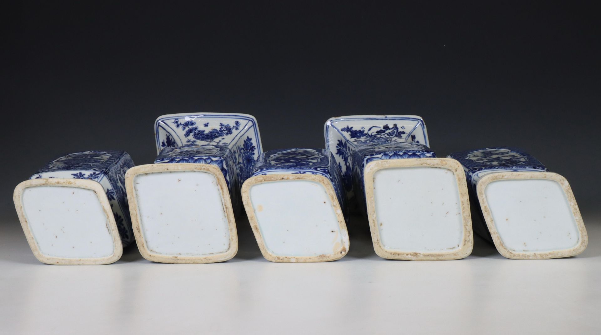 China, blue and white porcelain five-piece lozenge garniture, Kangxi (1662-1722), - Bild 11 aus 15