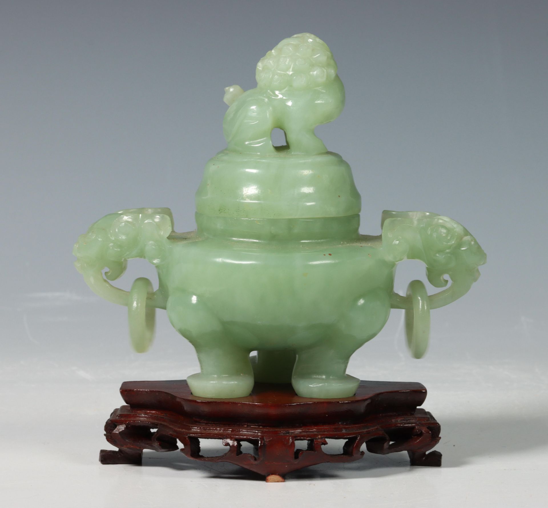 China, small jade-coloured stone tripod censer, 20th century, - Image 3 of 5