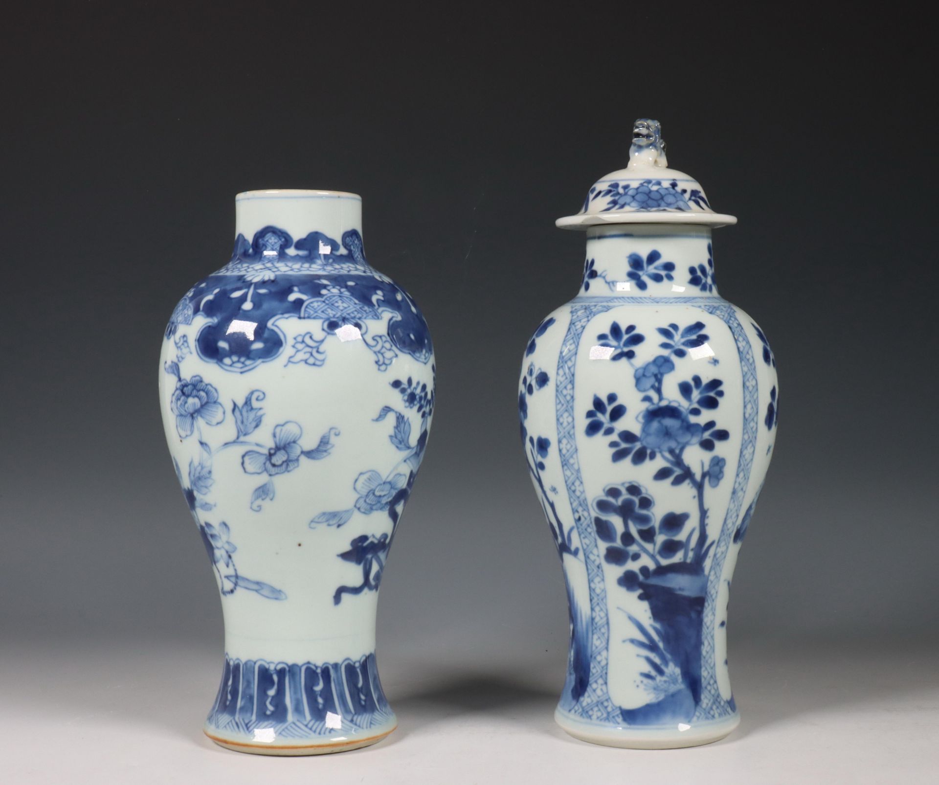 China, two blue and white porcelain baluster vases, Qianlong period (1736-1795), - Image 3 of 6