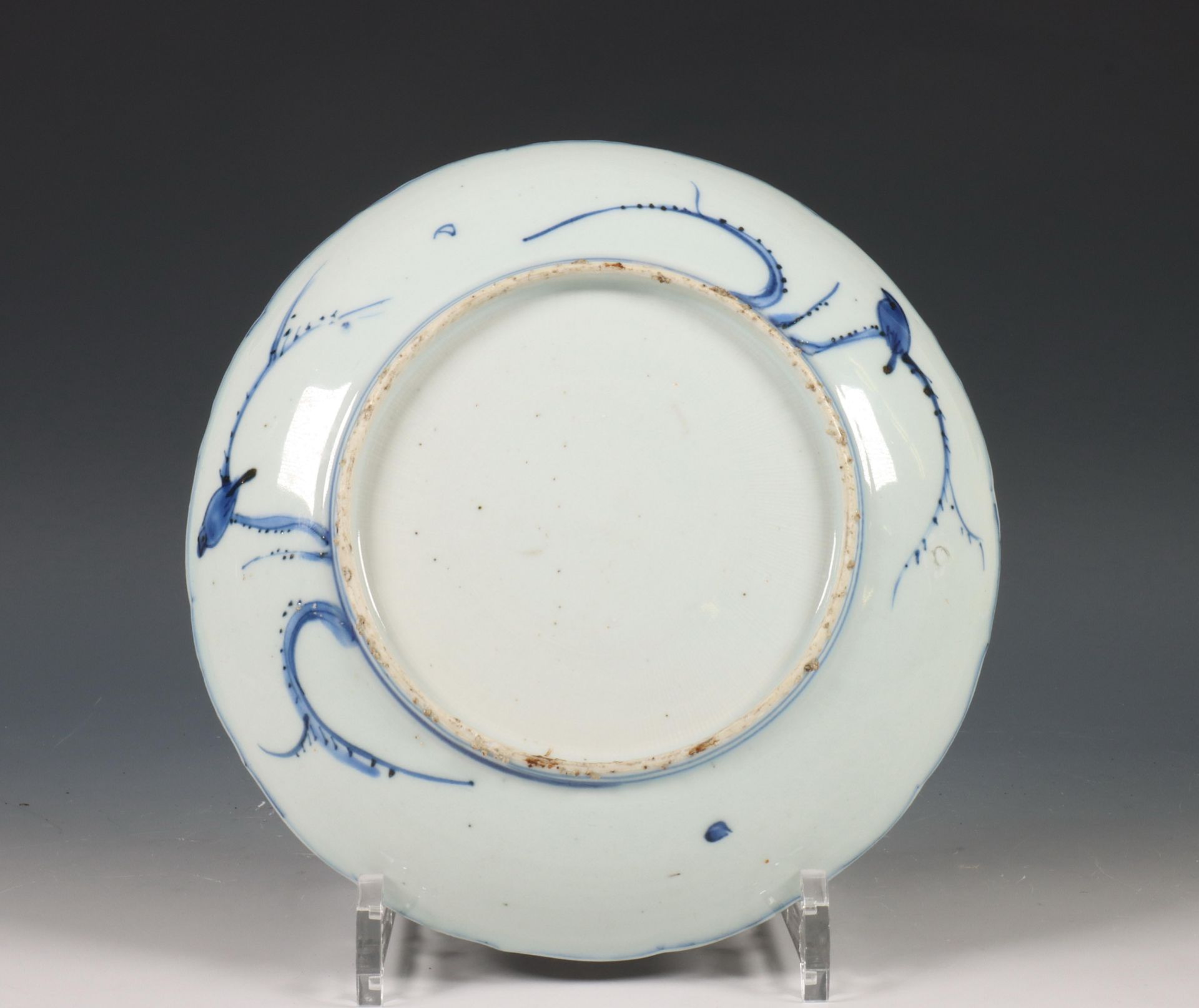 China, blauw-wit kraakporseleinen bordje, Wanli periode (1573-1620), - Bild 2 aus 2