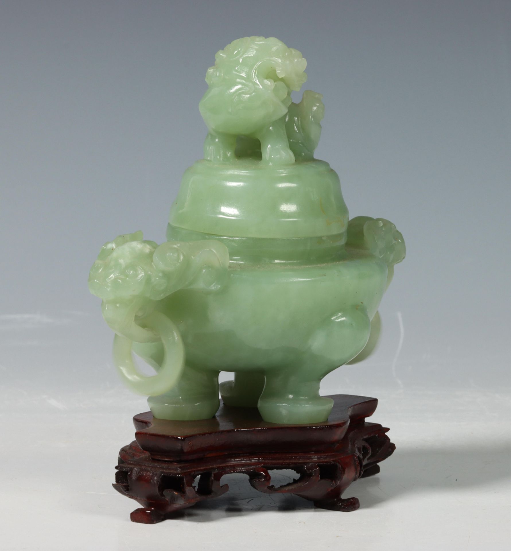 China, small jade-coloured stone tripod censer, 20th century, - Image 5 of 5