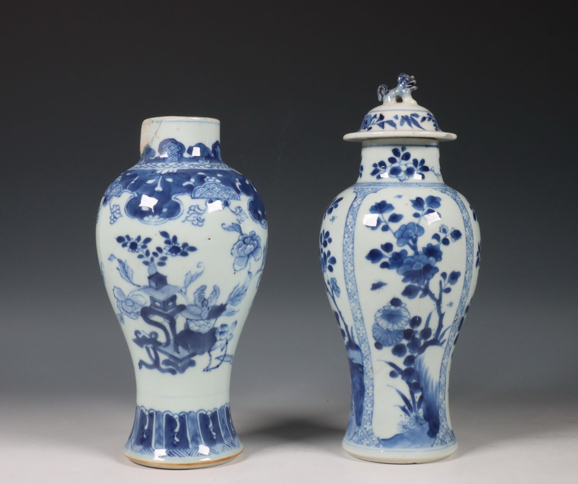 China, two blue and white porcelain baluster vases, Qianlong period (1736-1795), - Image 2 of 6