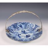 China, silver-mounted blue and white porcelain dish, Kangxi period (1662-1722), the silver 19th cent
