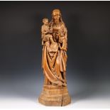 Zuid-Europa, eikenhouten gestoken sculptuur, Madonna met kind, 18e eeuw;