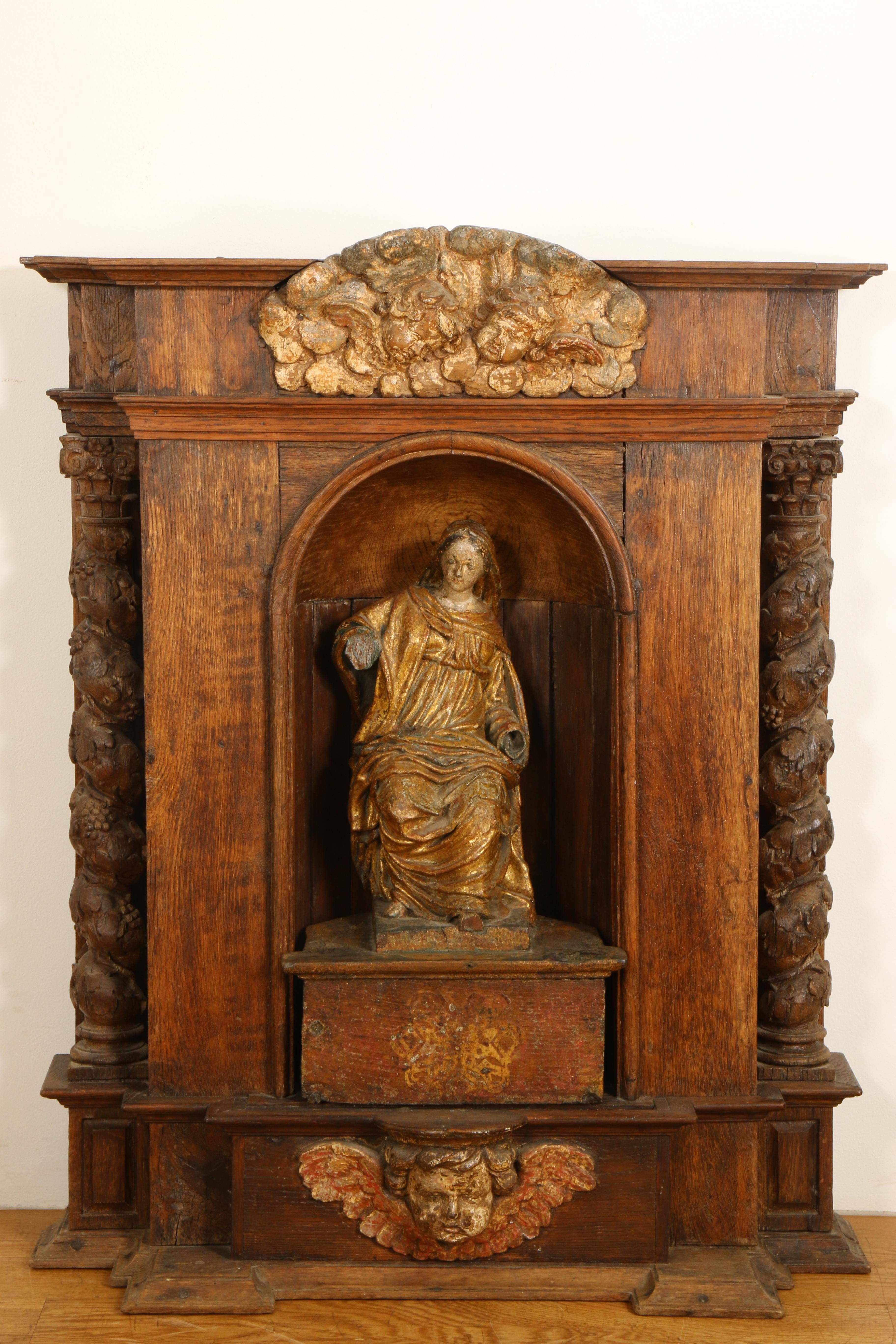 Duitsland, Eikenhouten altaar met verguld heiligebeeld, Maria, 18e eeuw;