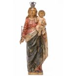 Notenhouten gestoken sculptuur van Maria, 18e eeuw,