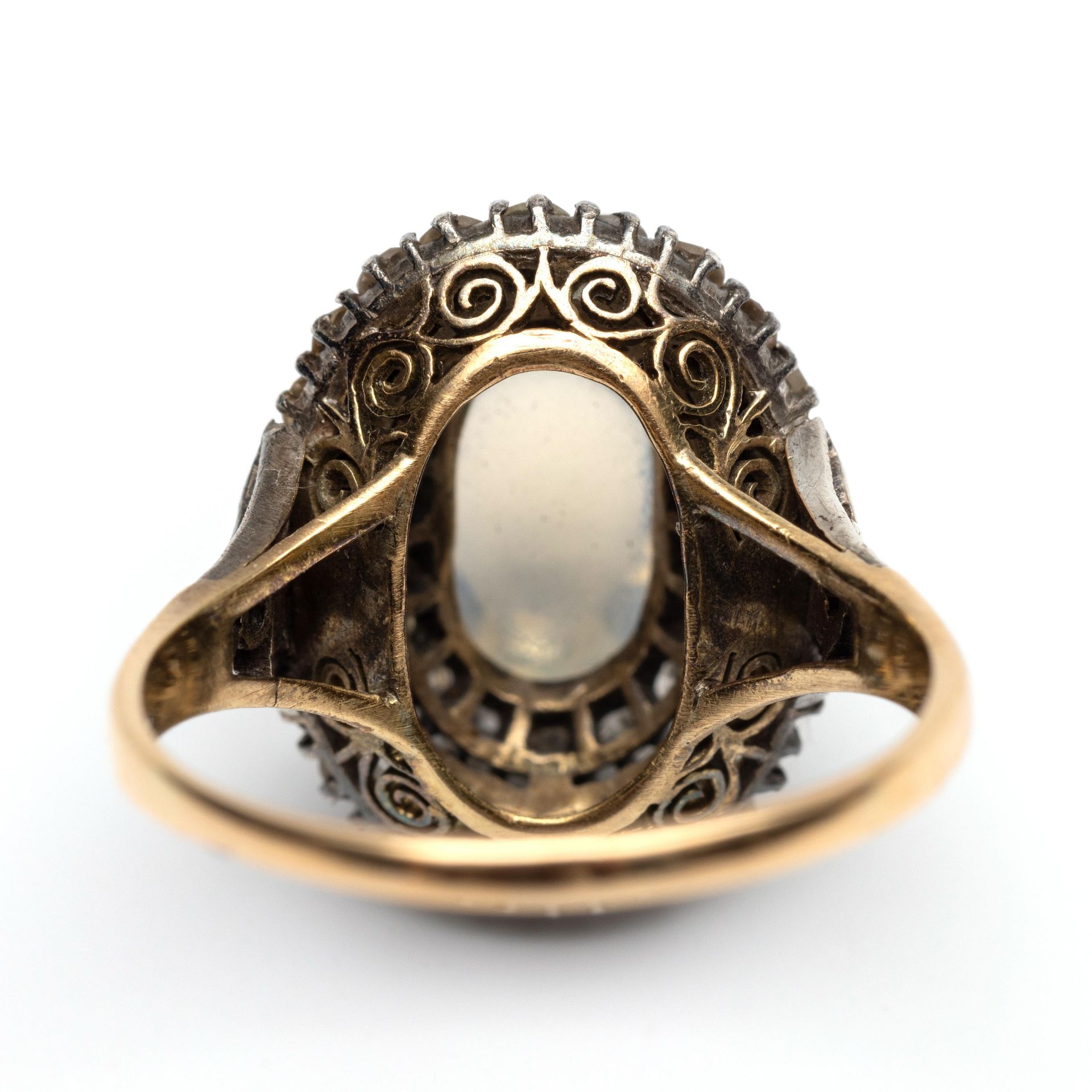 14 kt. Goud met zilveren ring, begin 20ste eeuw. - Image 2 of 4